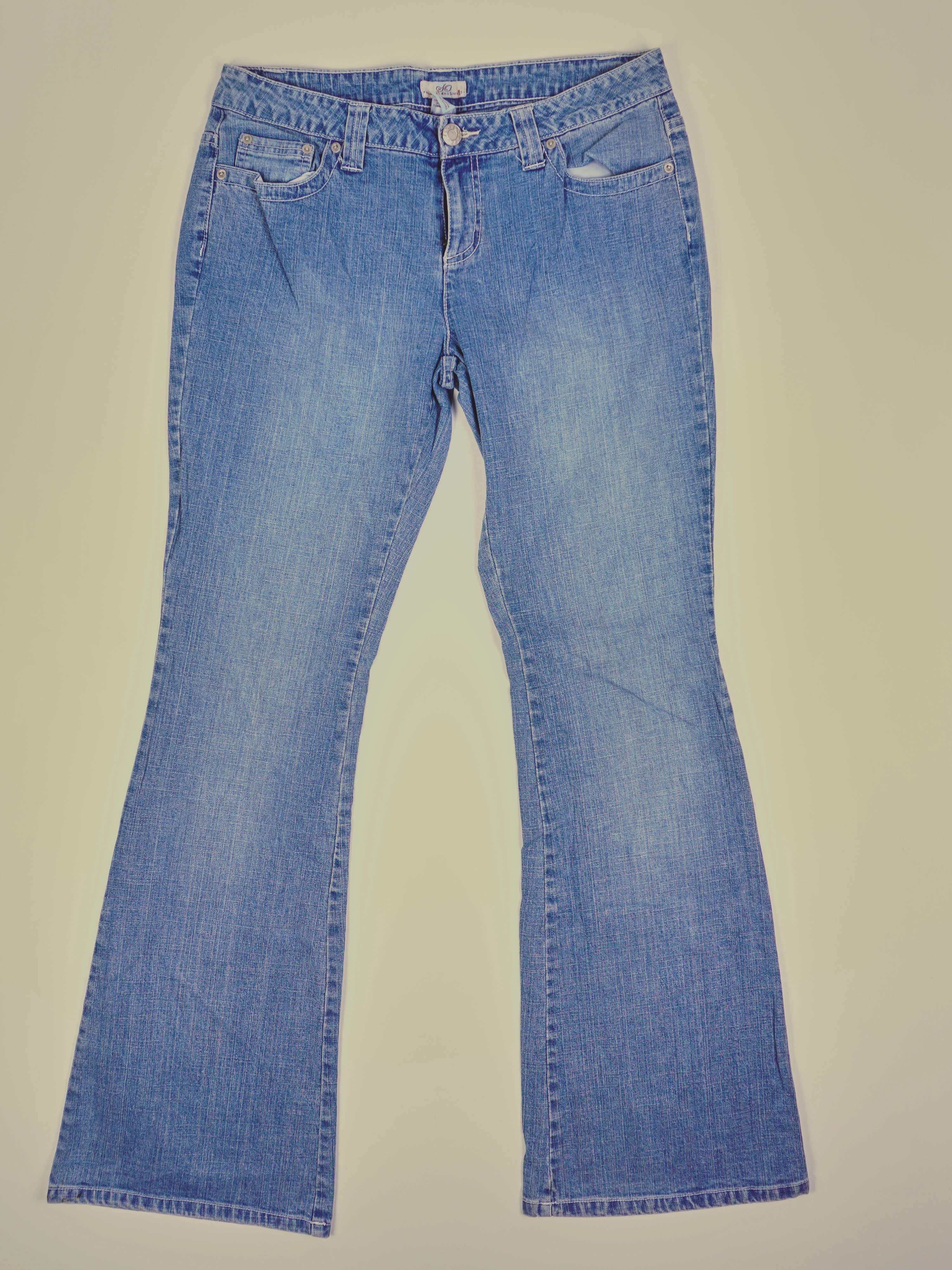 Vintage Low Waist Y2K Jeans (W38)