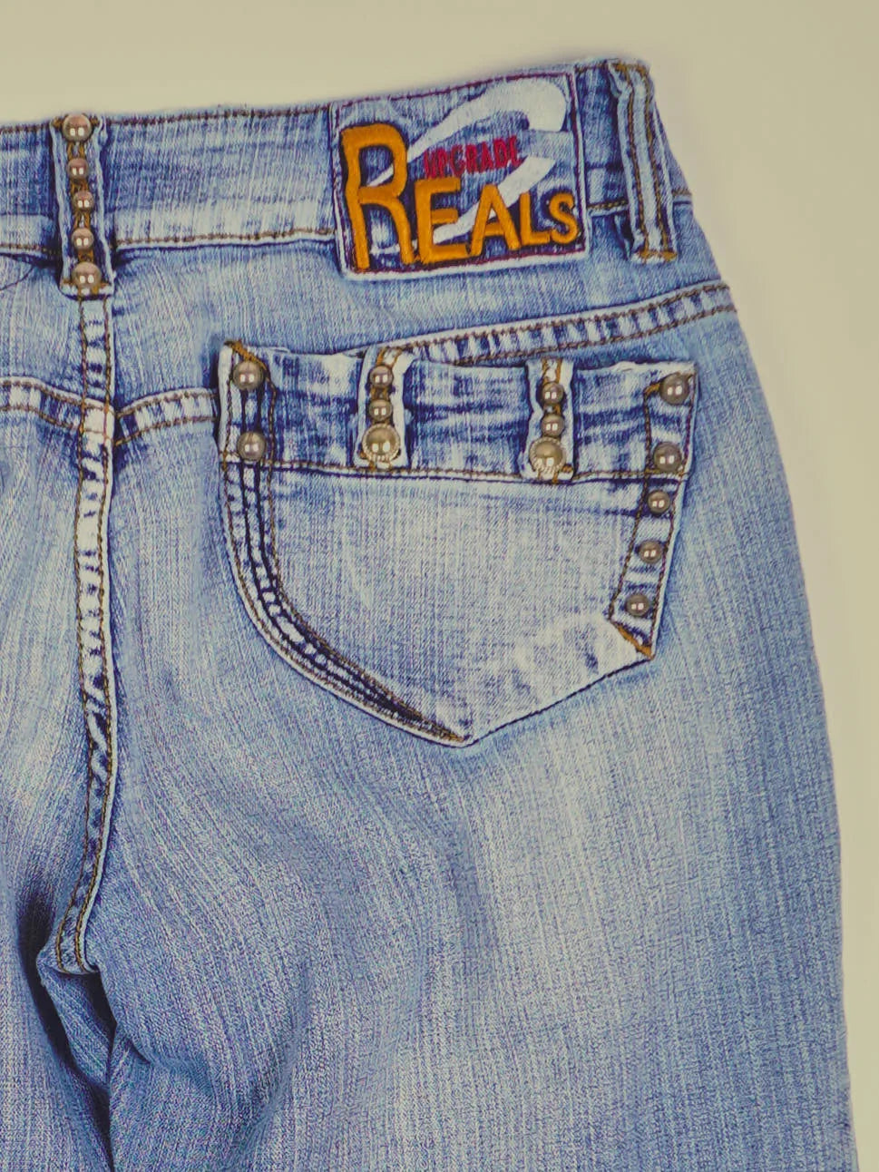 Vintage Reals Y2K Jeans (W30)
