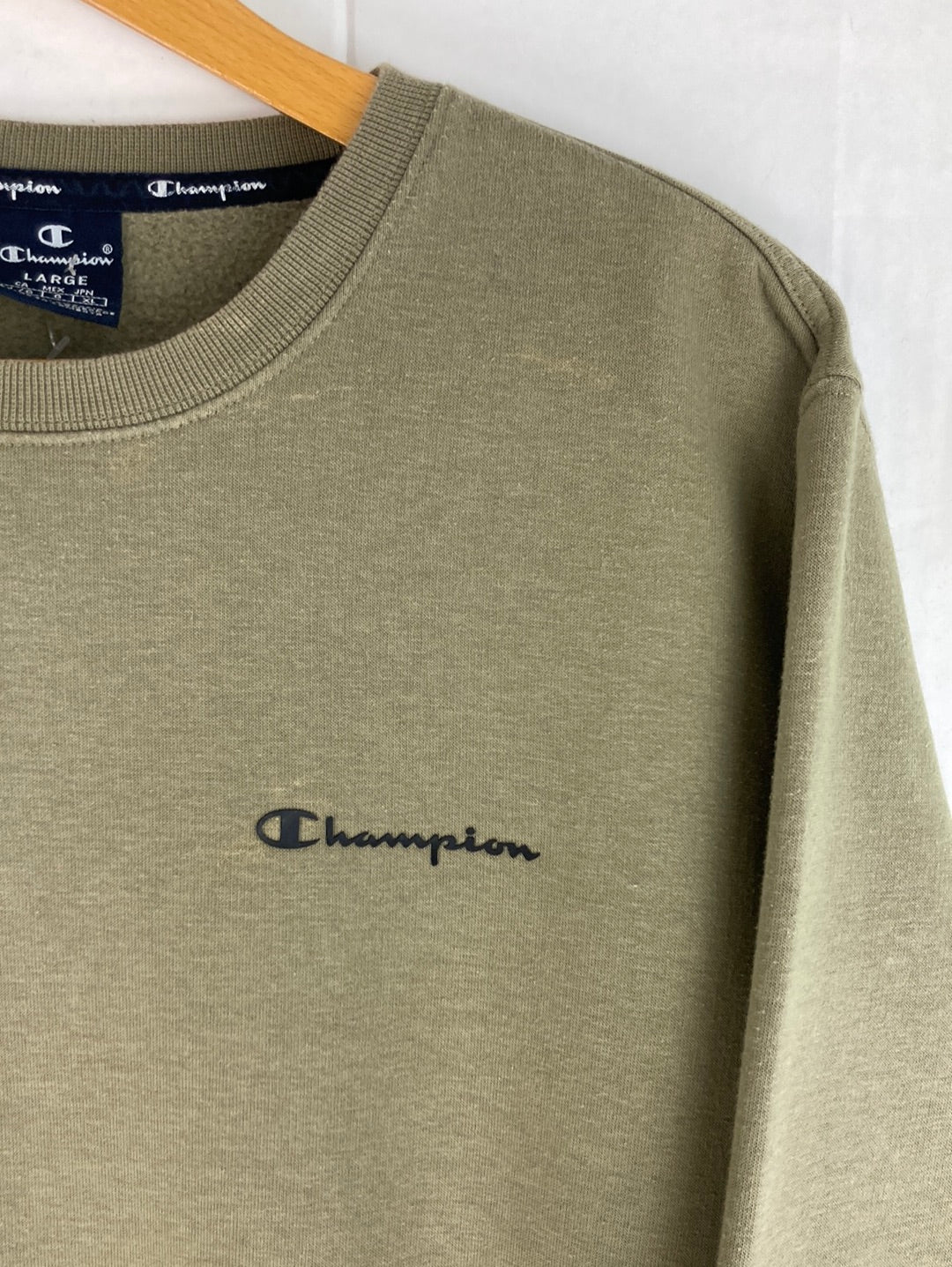 Champion Sweater (L)