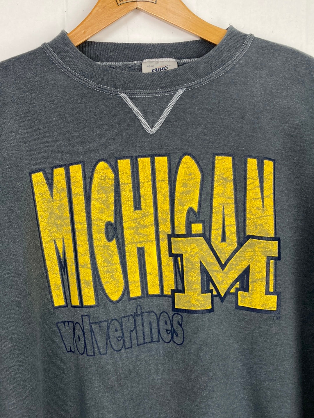 Michigan Wolverines Sweater (L)