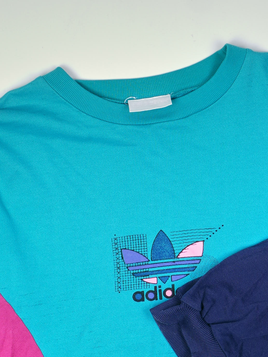 Adidas Sweater (XL)