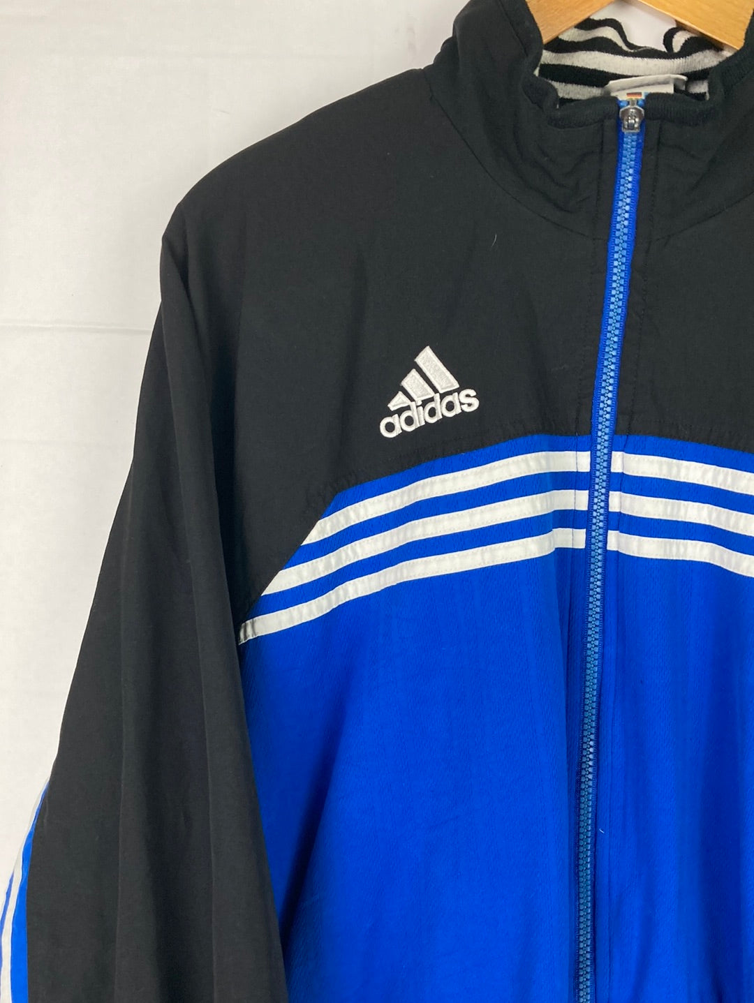 Adidas training jacket (XL)