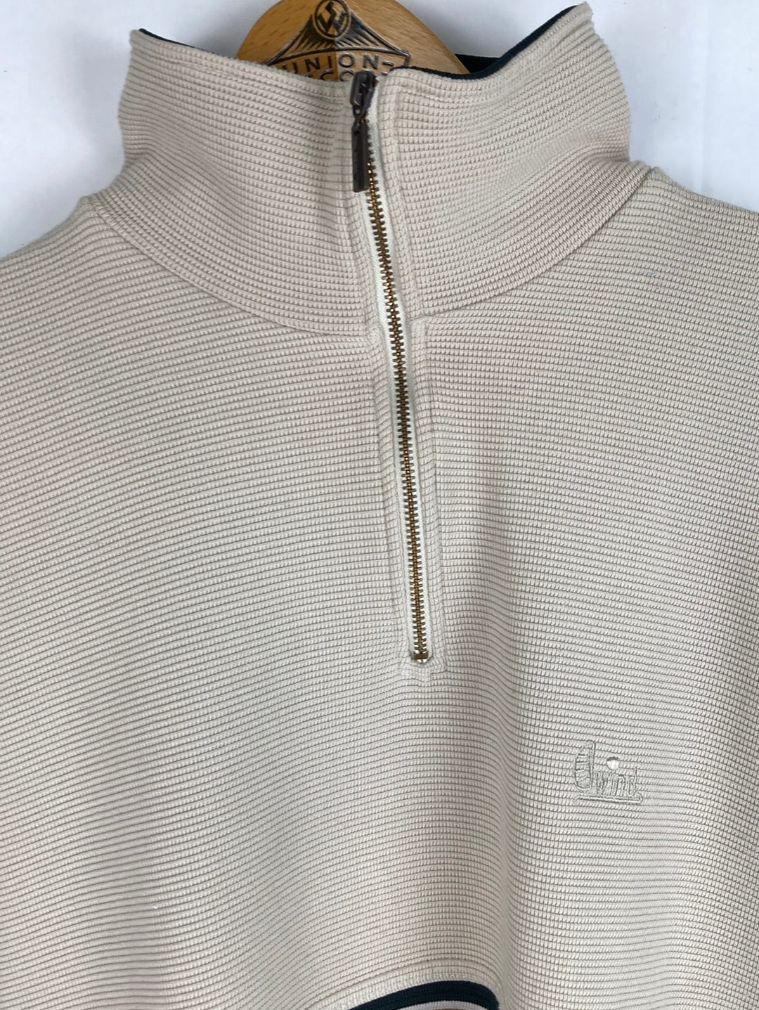 Wind Sweater (XL)