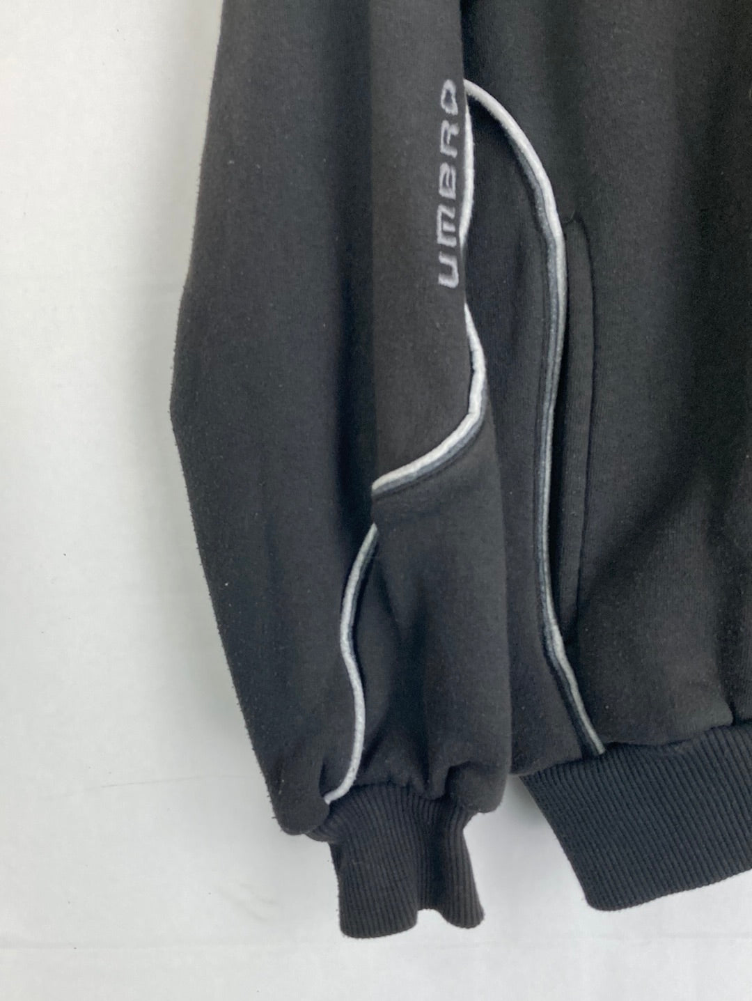 Umbro training jacket (M)