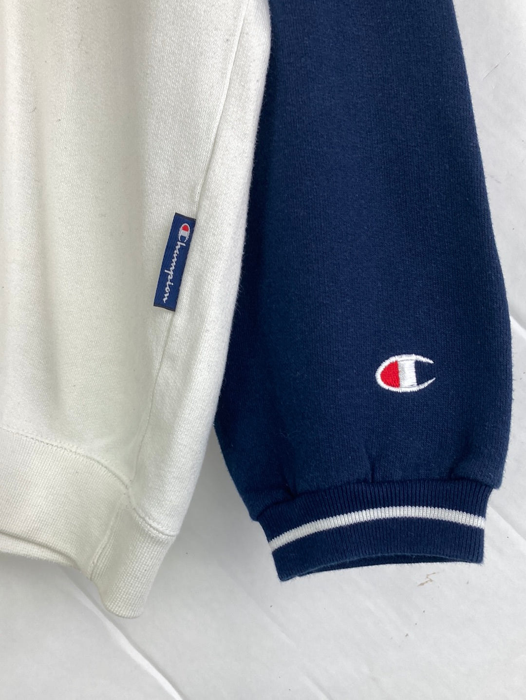 Champion Sweater (XL)