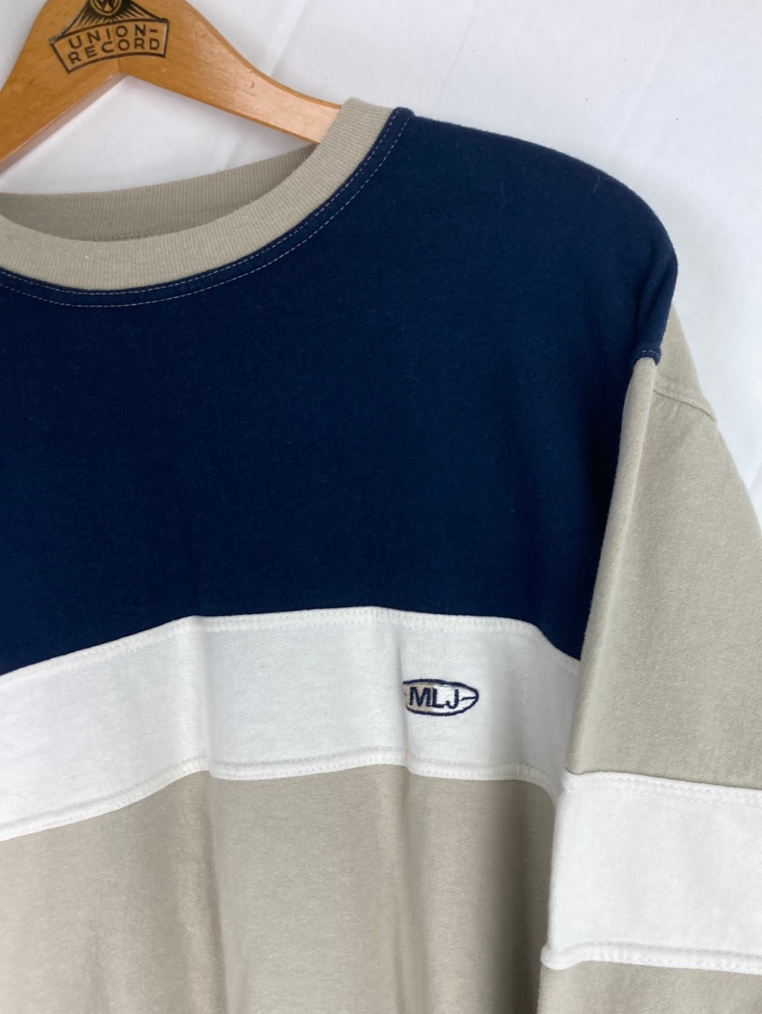 Carl Banks Sweater (M)