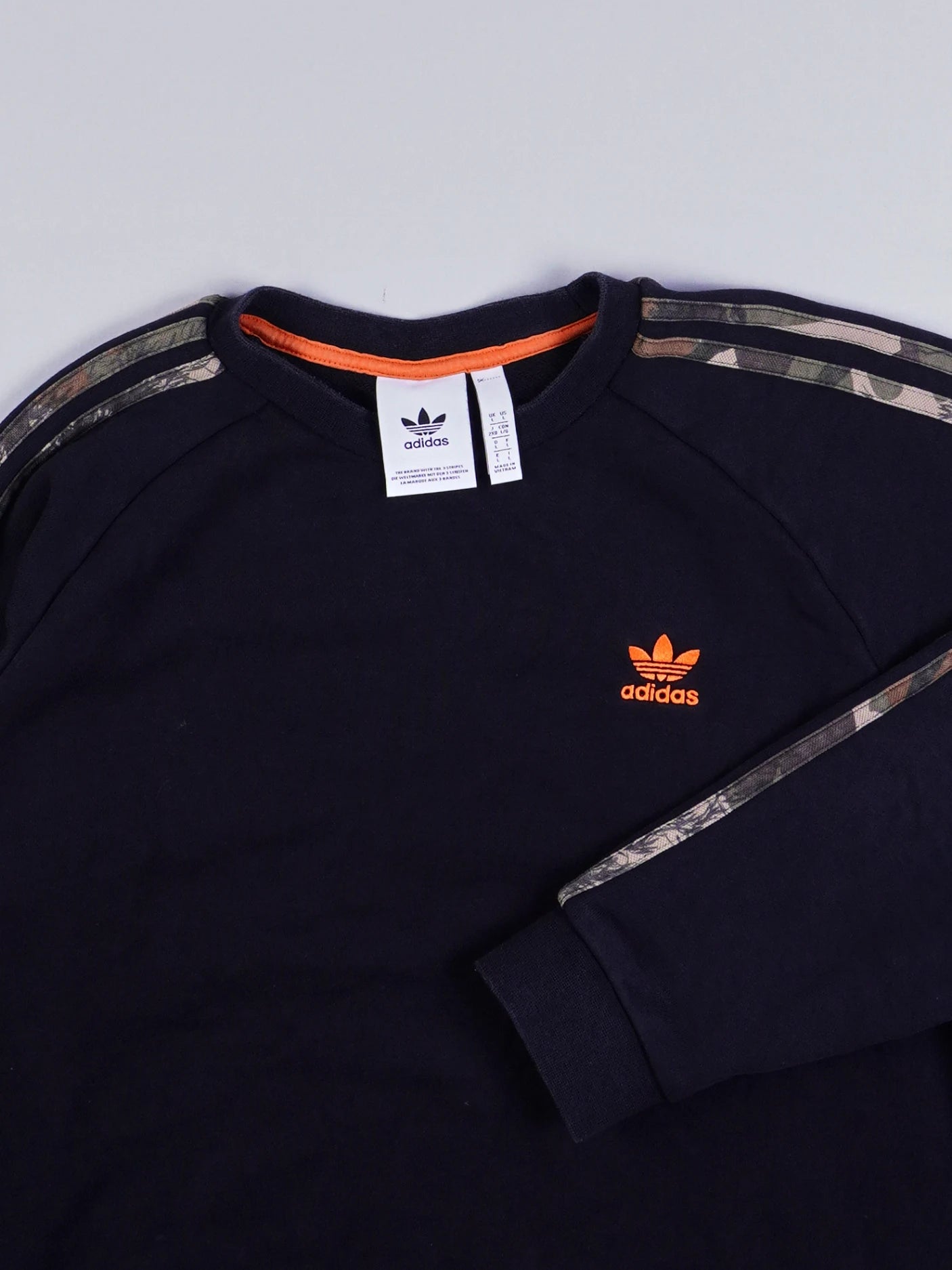 Adidas Sweater (L)