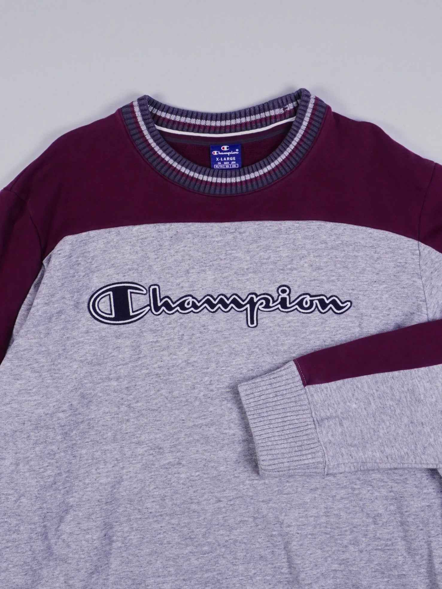 Champion Sweater (M)
