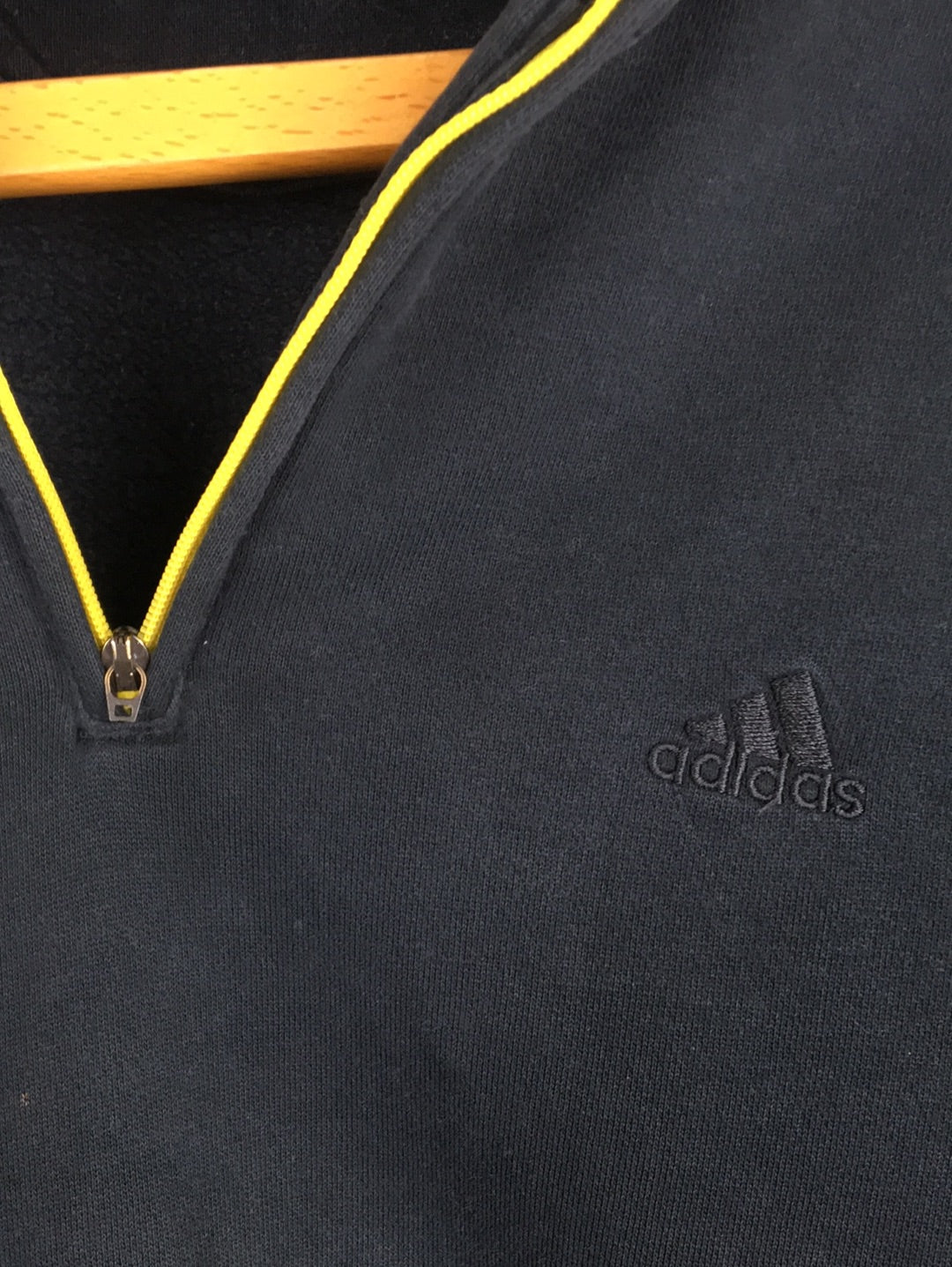 Adidas Sweater (M)