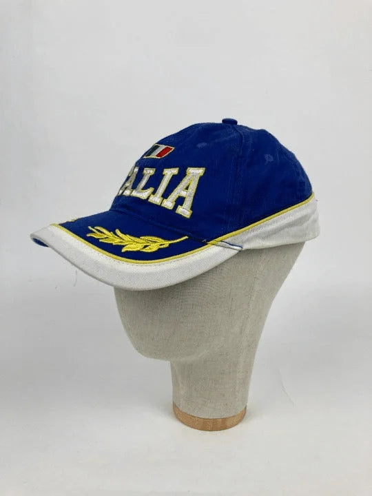 “Italia” cap
