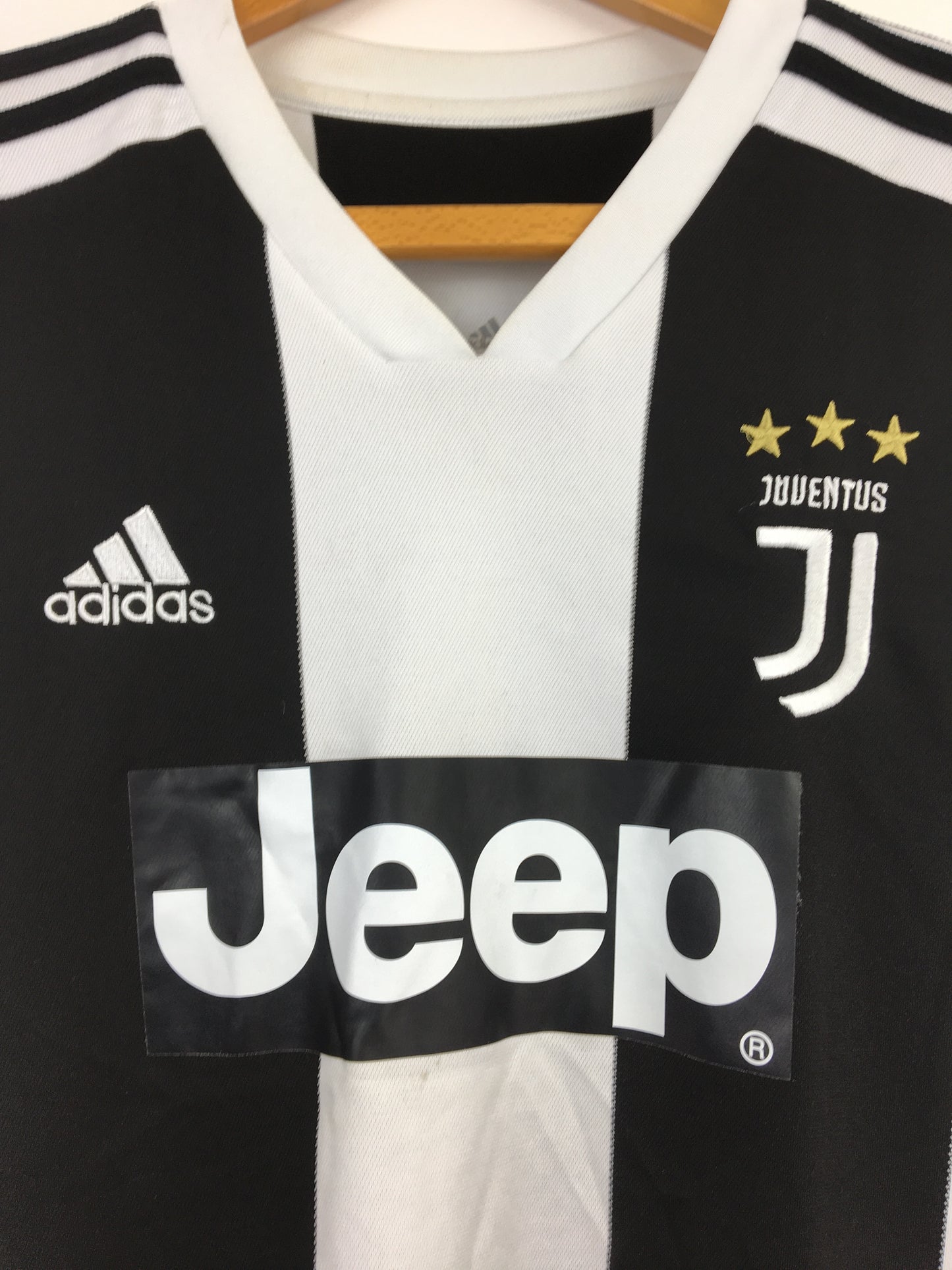 Adidas Juventus jersey (L)