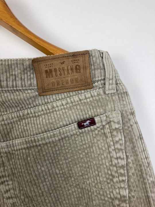 Mustang corduroy trousers 34/32 (L)