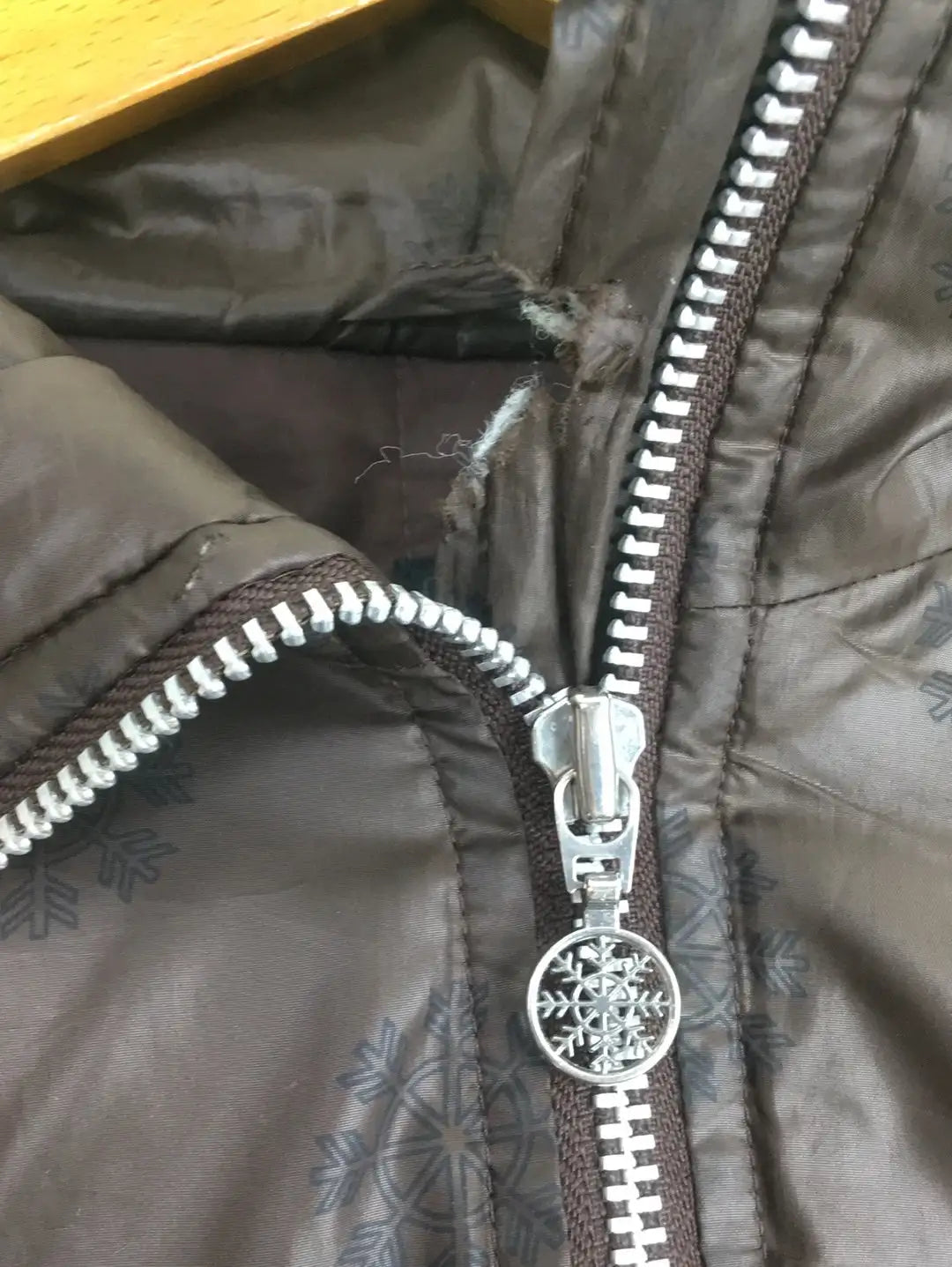 Adidas jacket (XS)