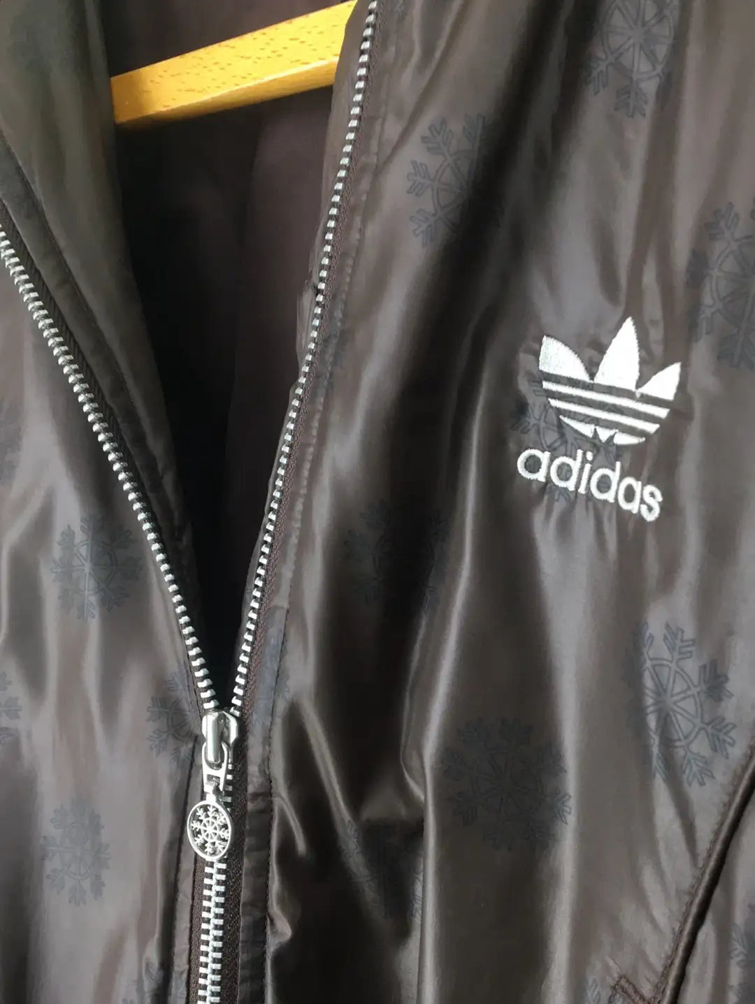 Adidas jacket (XS)