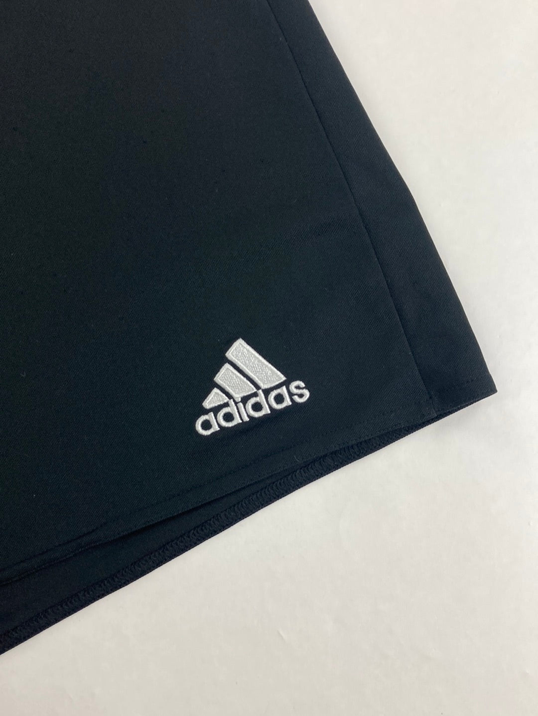 Adidas Shorts (M)