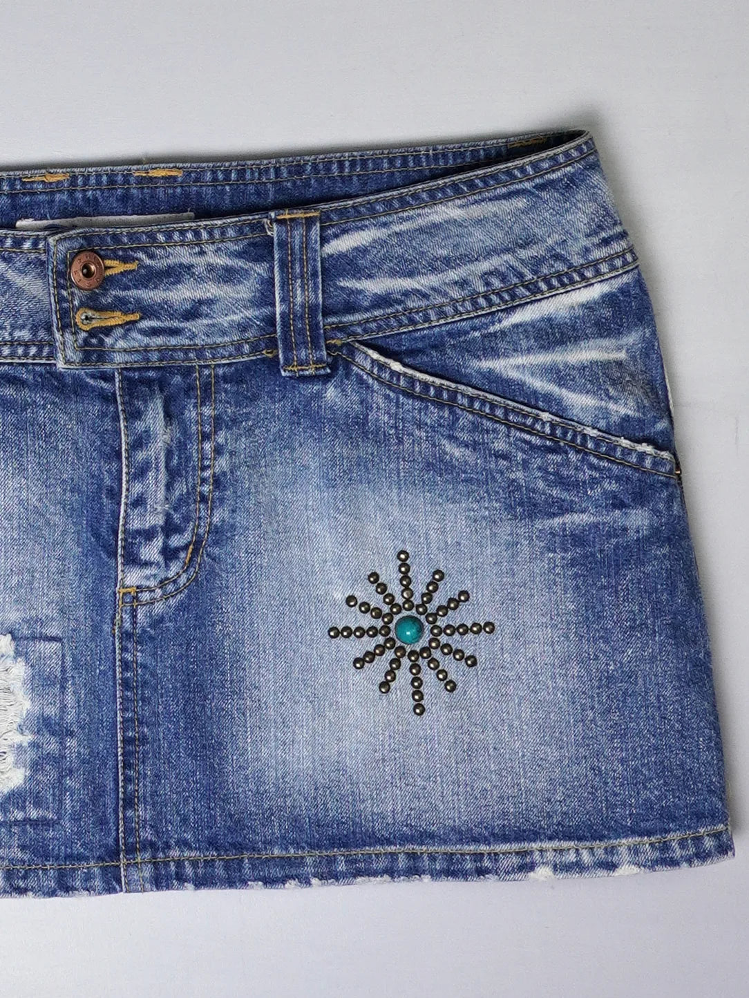 Y2K 42 Mini Rock (XL)