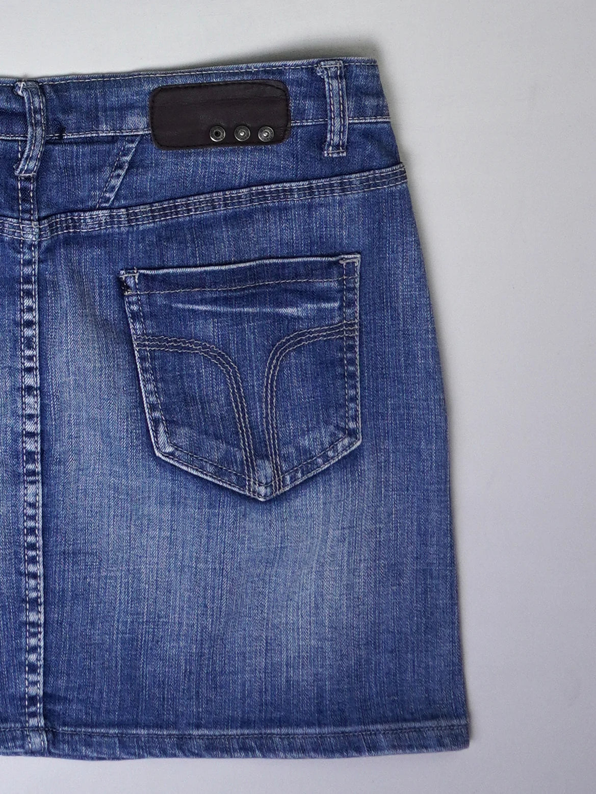 Y2K 42 Mini Rock (XL)