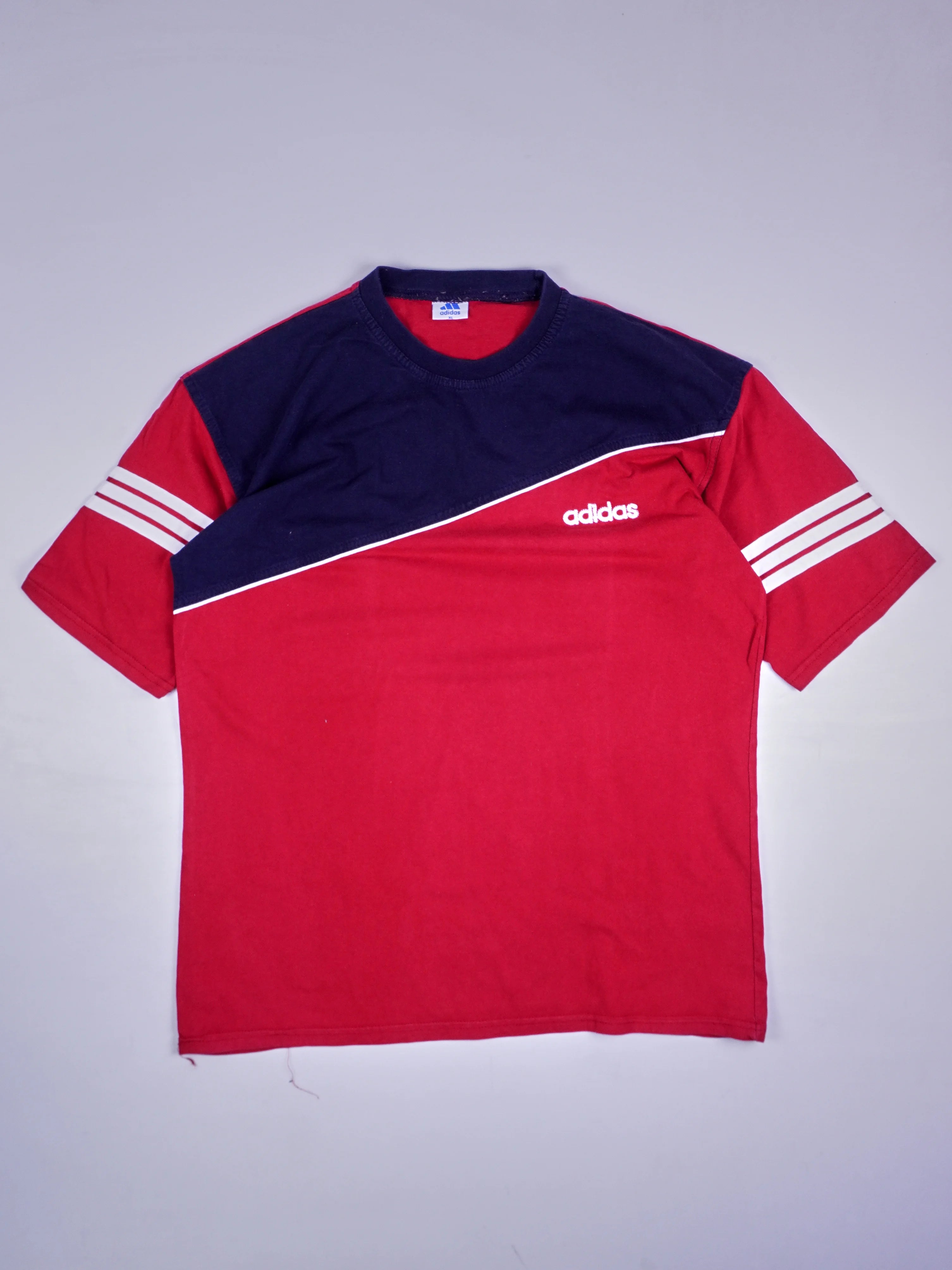 Adidas T-shirt (M)