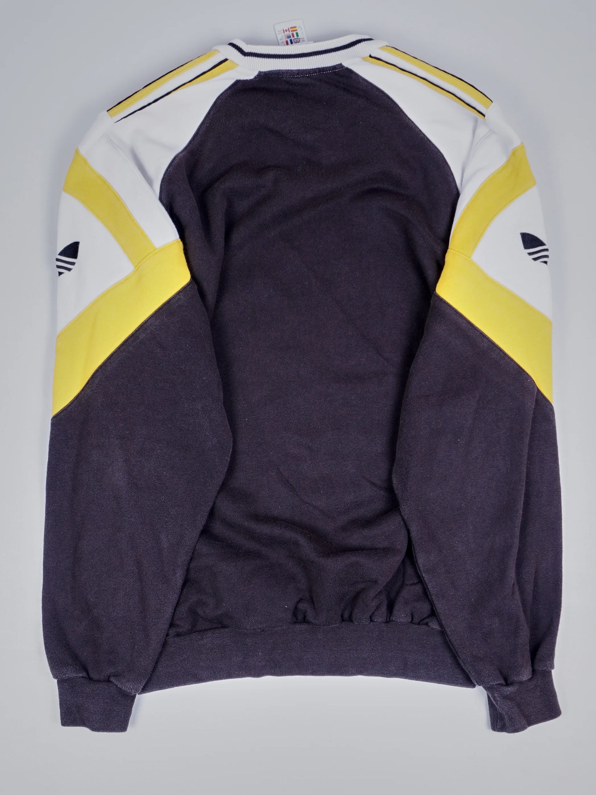 Adidas (L)
