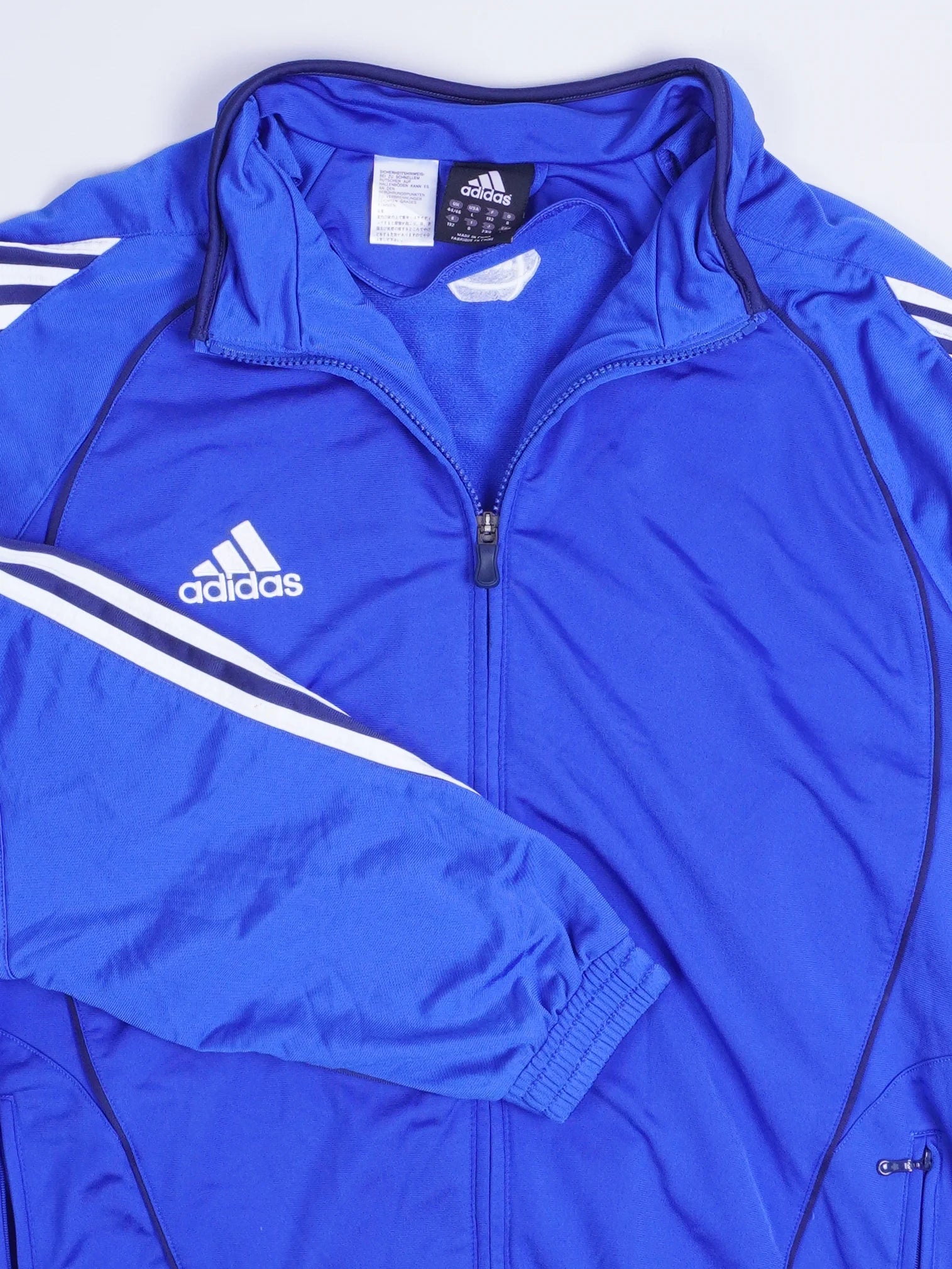 Adidas (L)