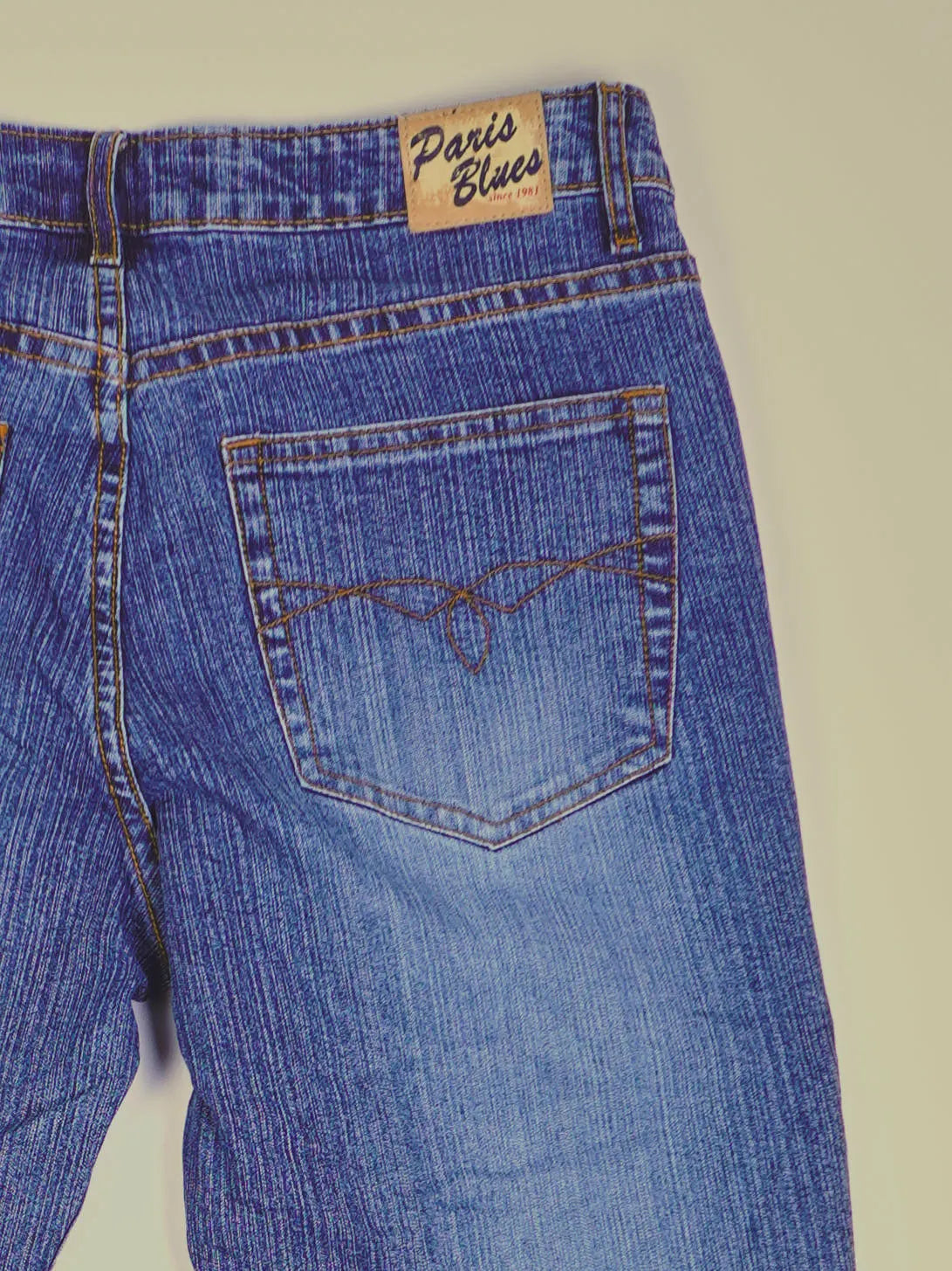 Vintage Low Waist Y2K Jeans (W28)