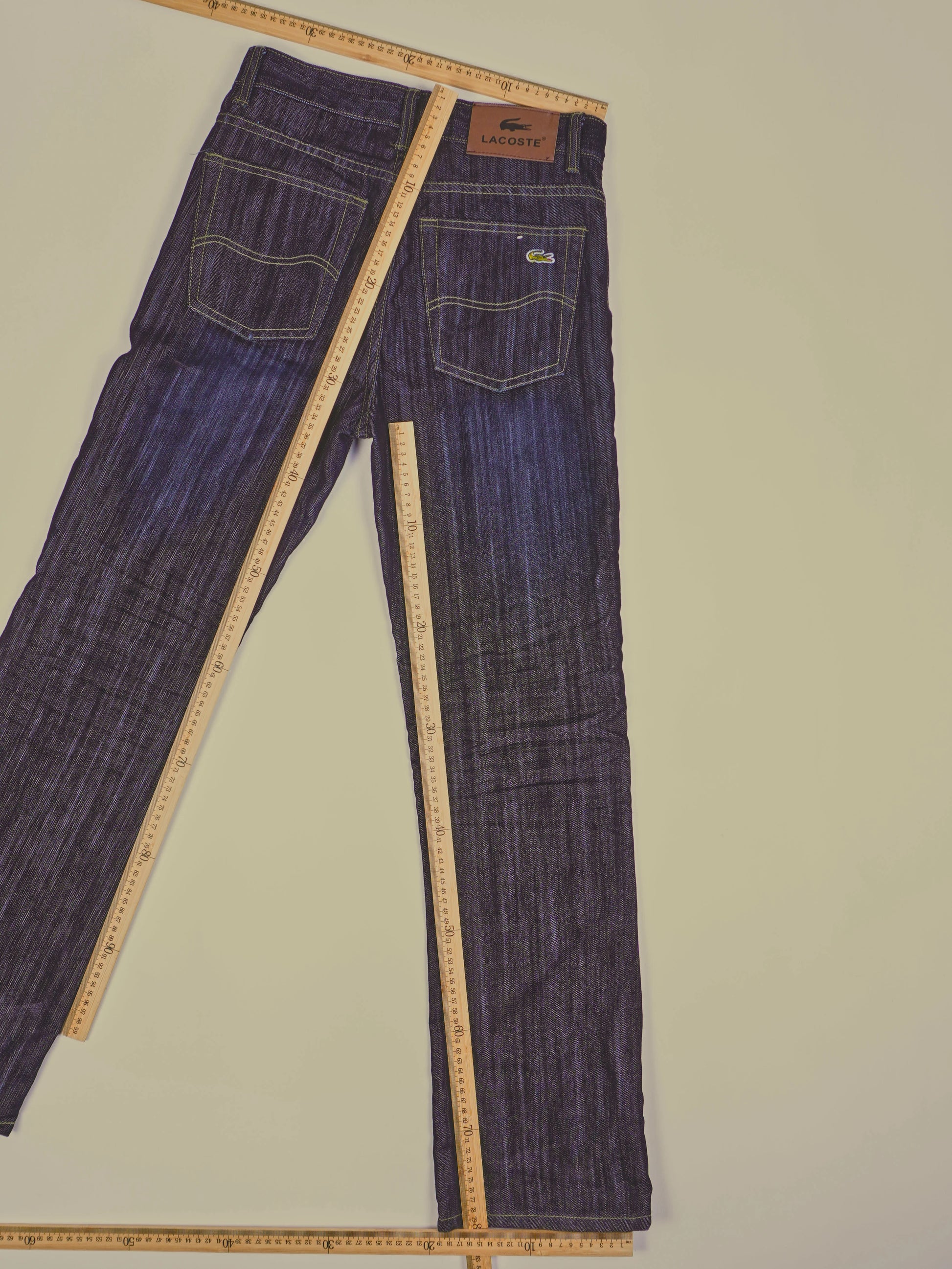 Lacoste Vintage Jeans (W28)
