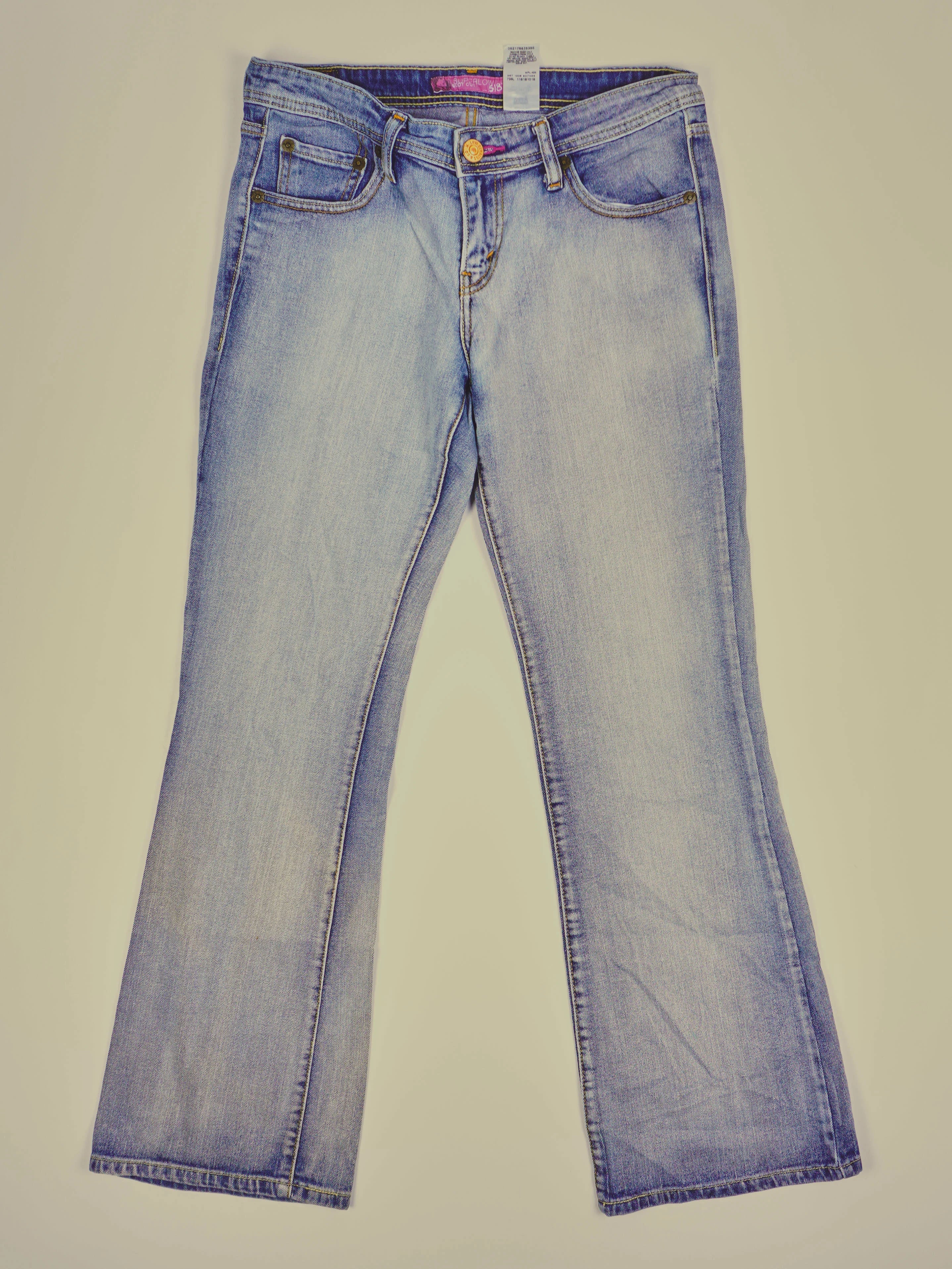 Levis Low Waist Y2K Jeans (W32)