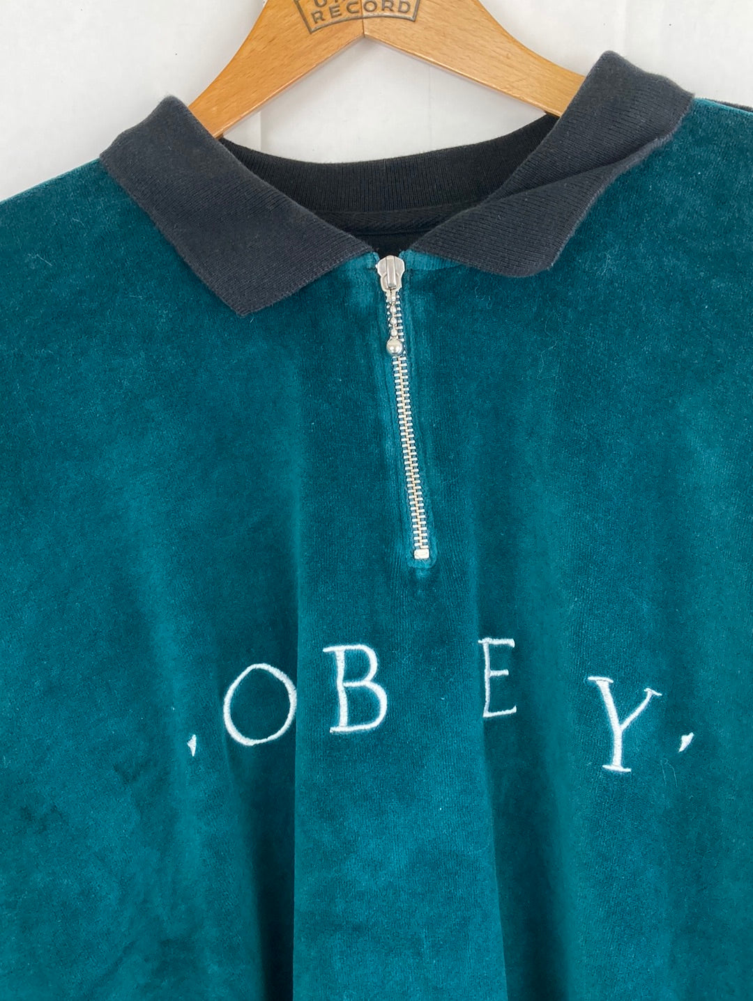 Obey Sweater (L)