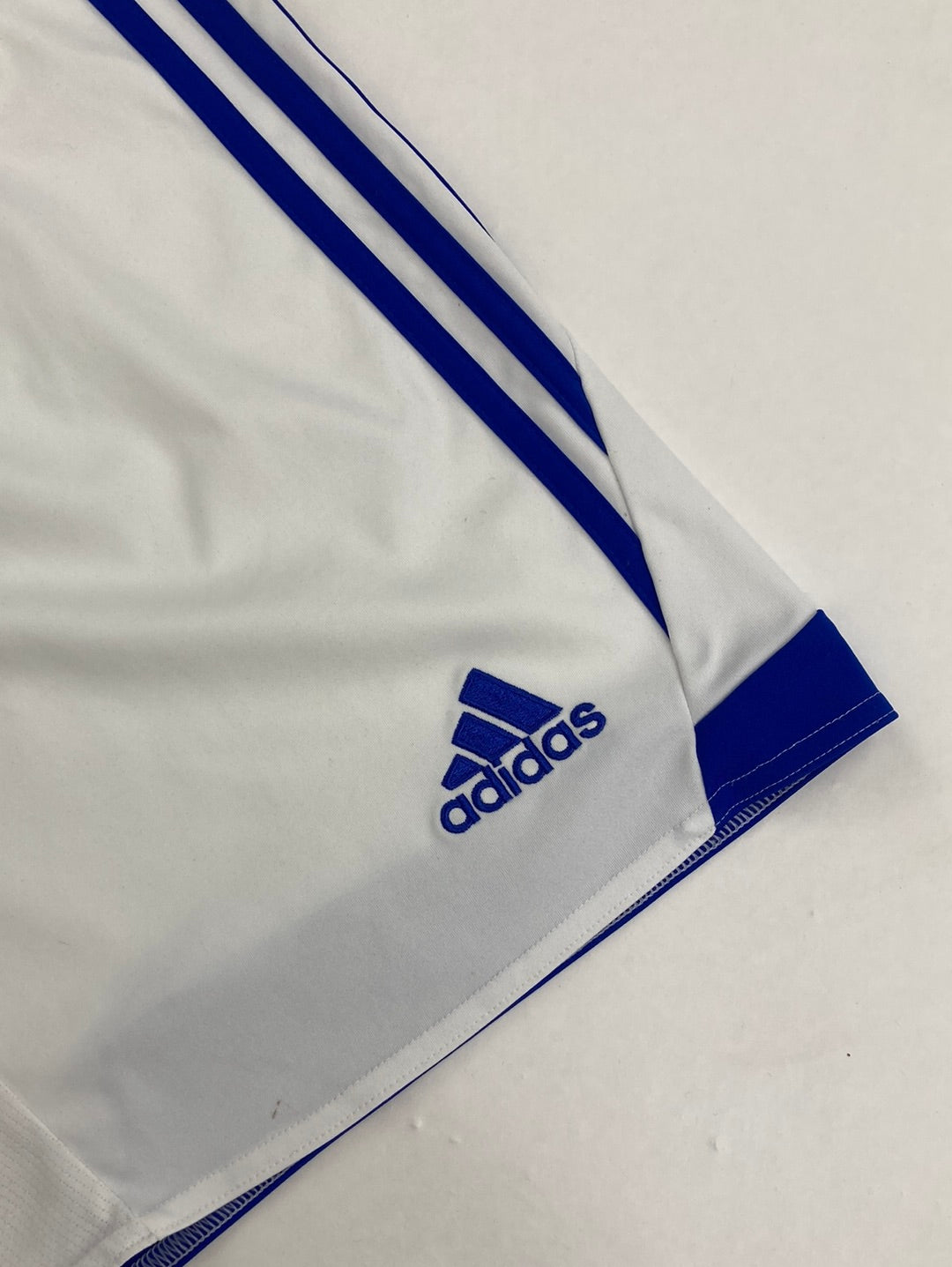 Adidas Shorts (S)