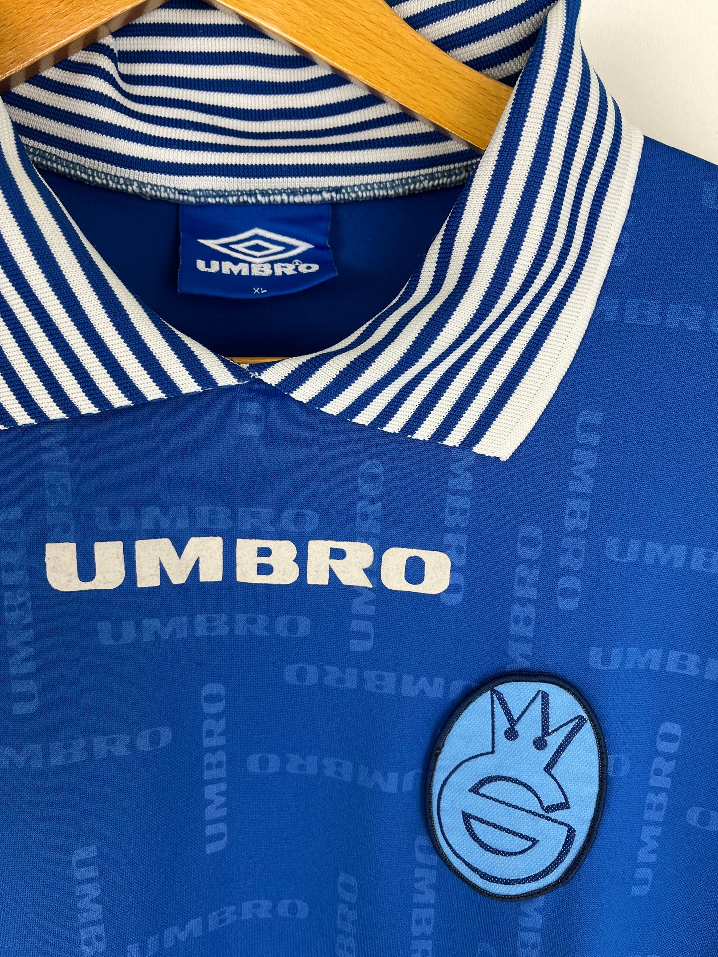 Umbro Trikot (L)