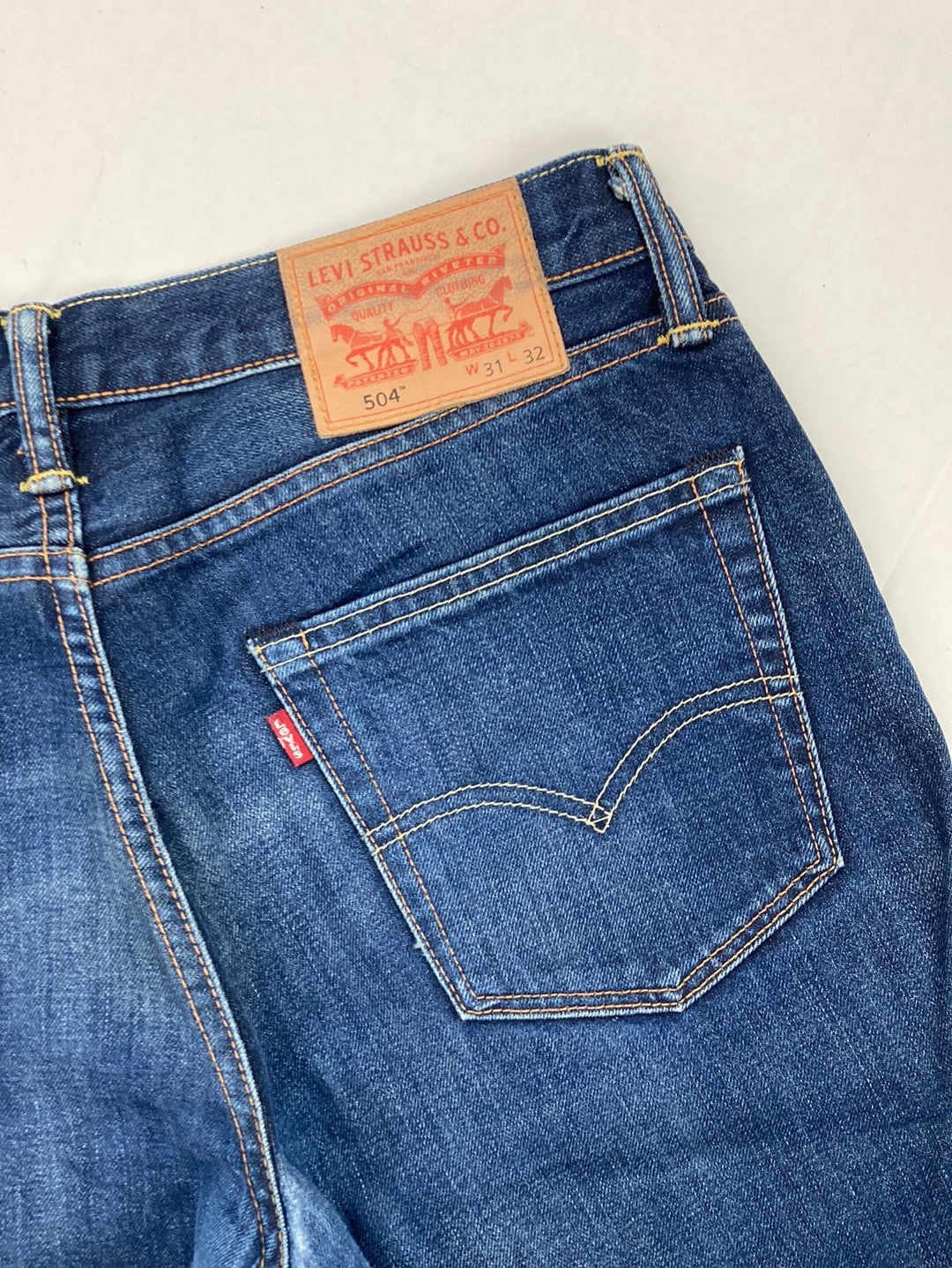 Levi s 504 Jeans 33 31 M lastdecades