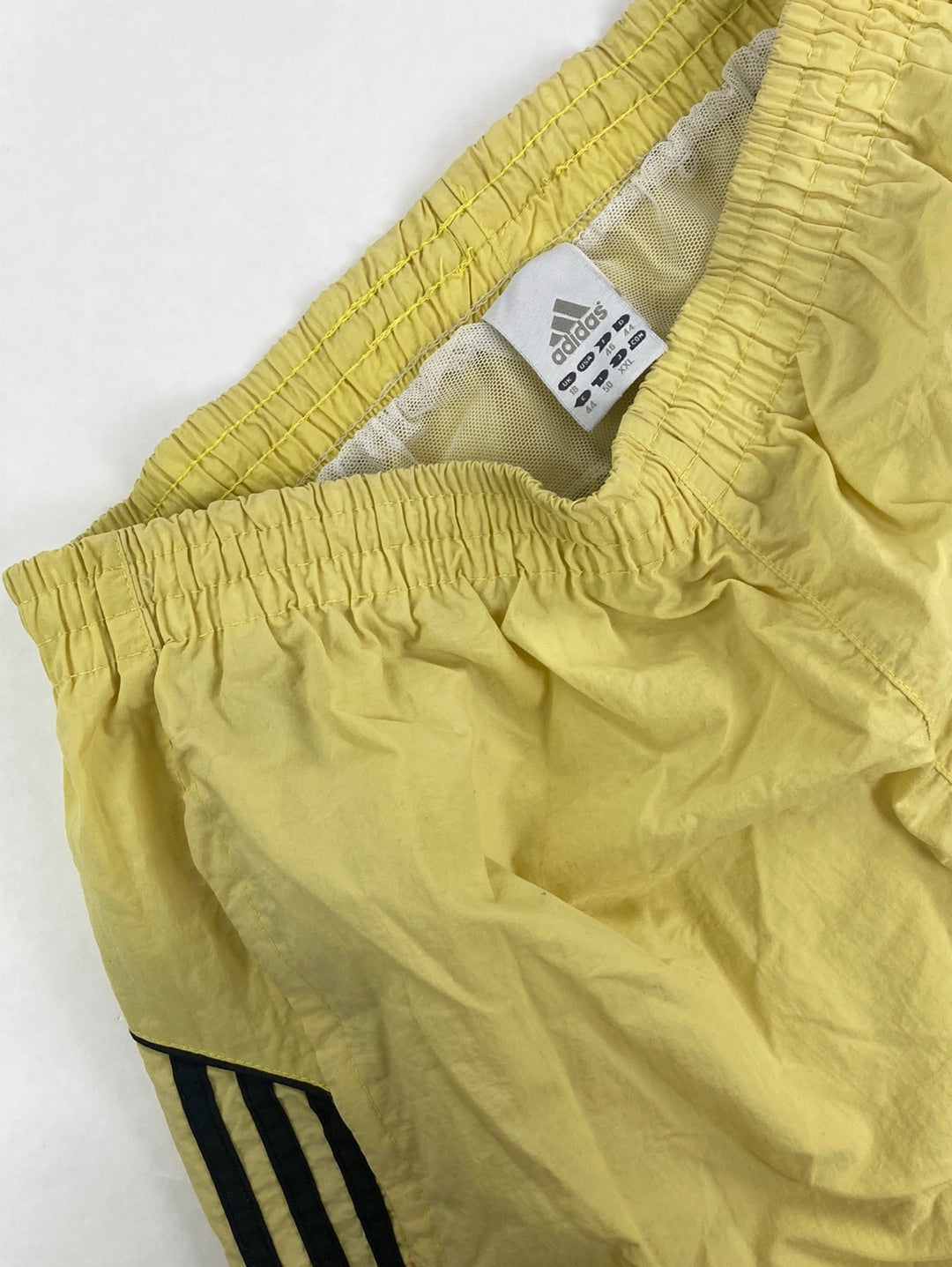 Adidas Shorts (M)