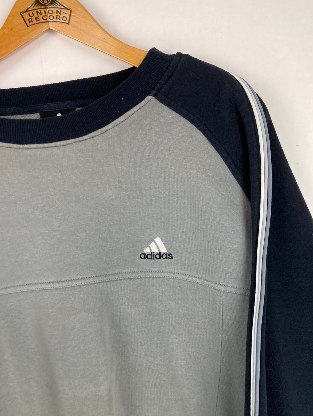 Adidas Sweater (XL)