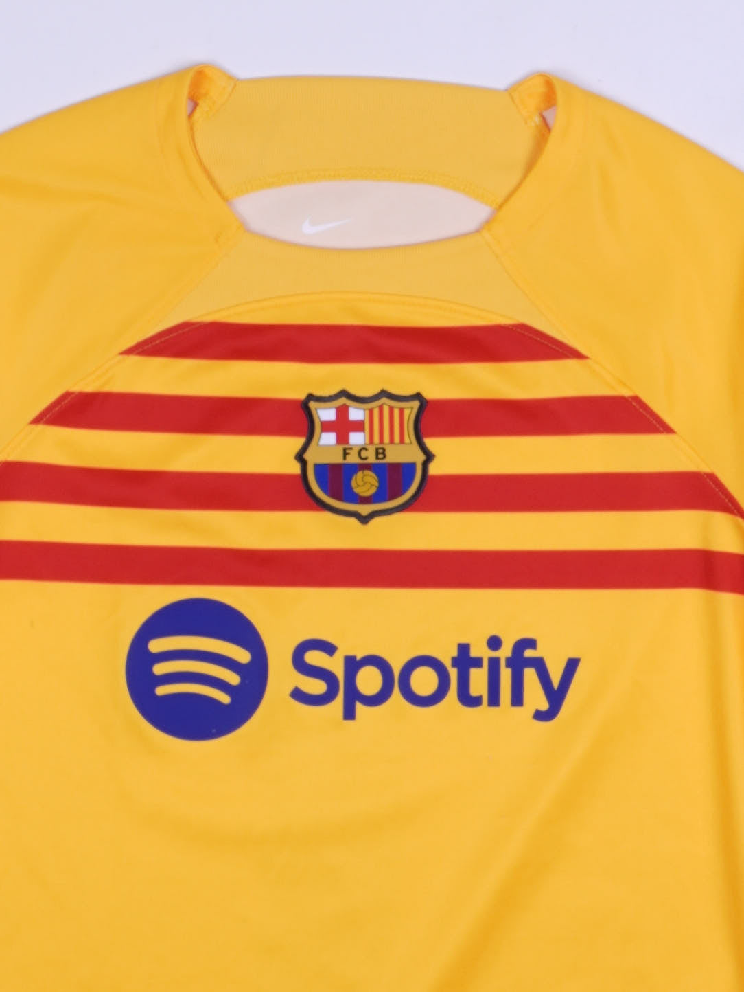 Nike Fc Barcelona Dominik 1 2022/23 Viertes Trikot Trikot (XS)