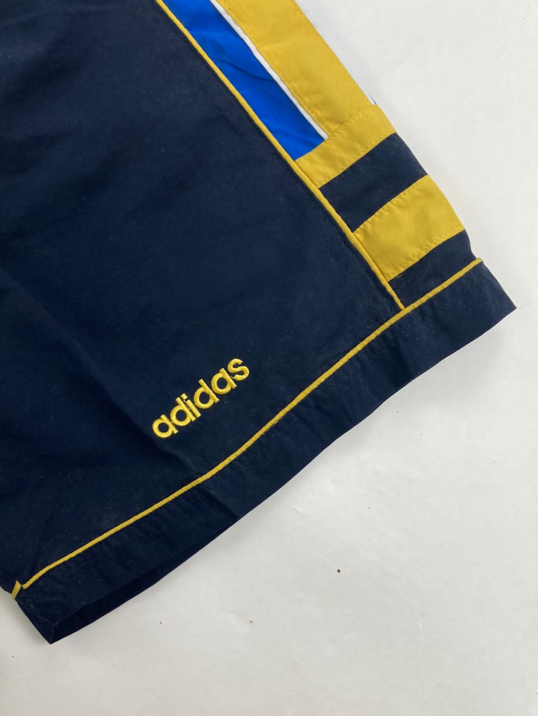 Adidas Shorts (L)