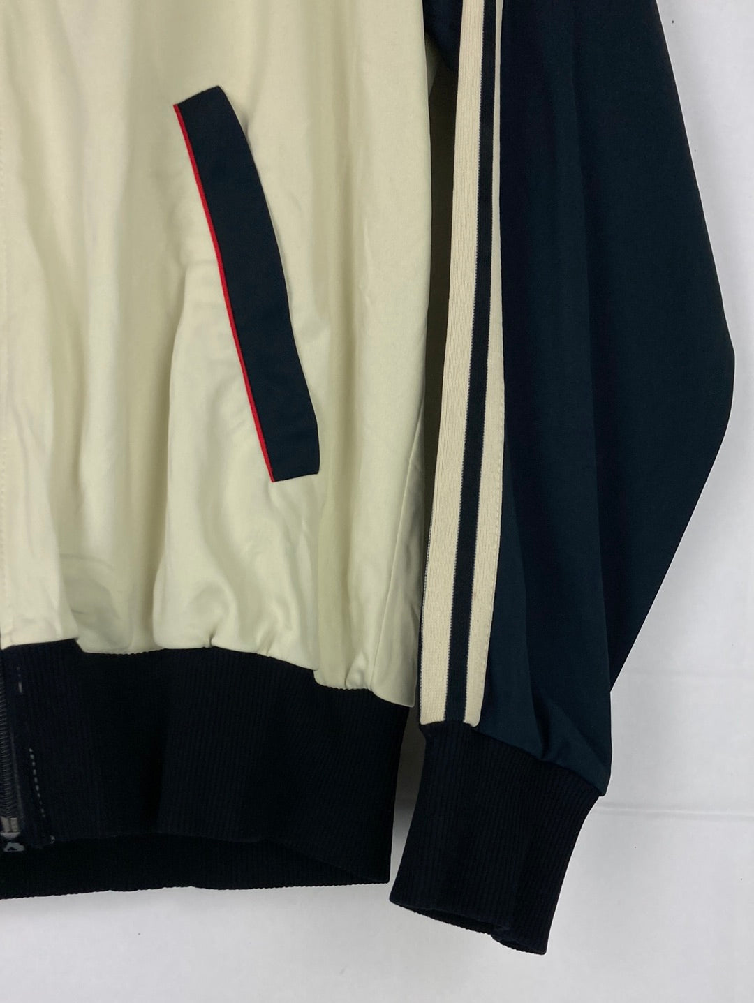 Adidas track jacket (M)