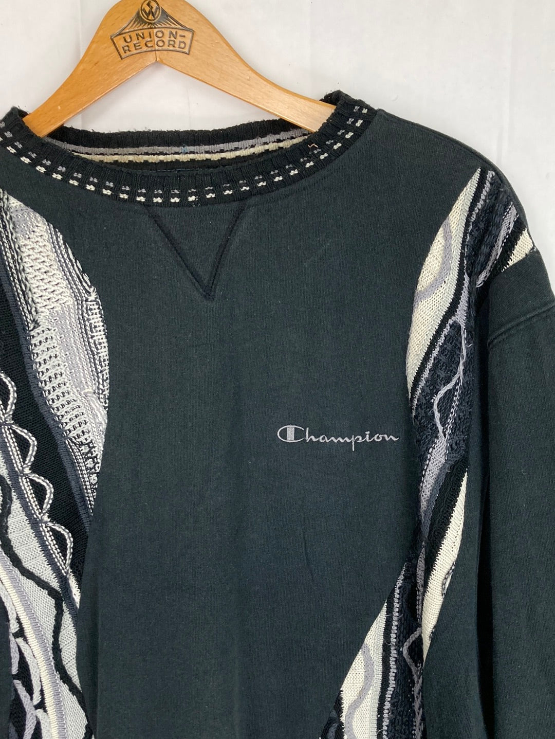 Champion Reworked Sweater (M)