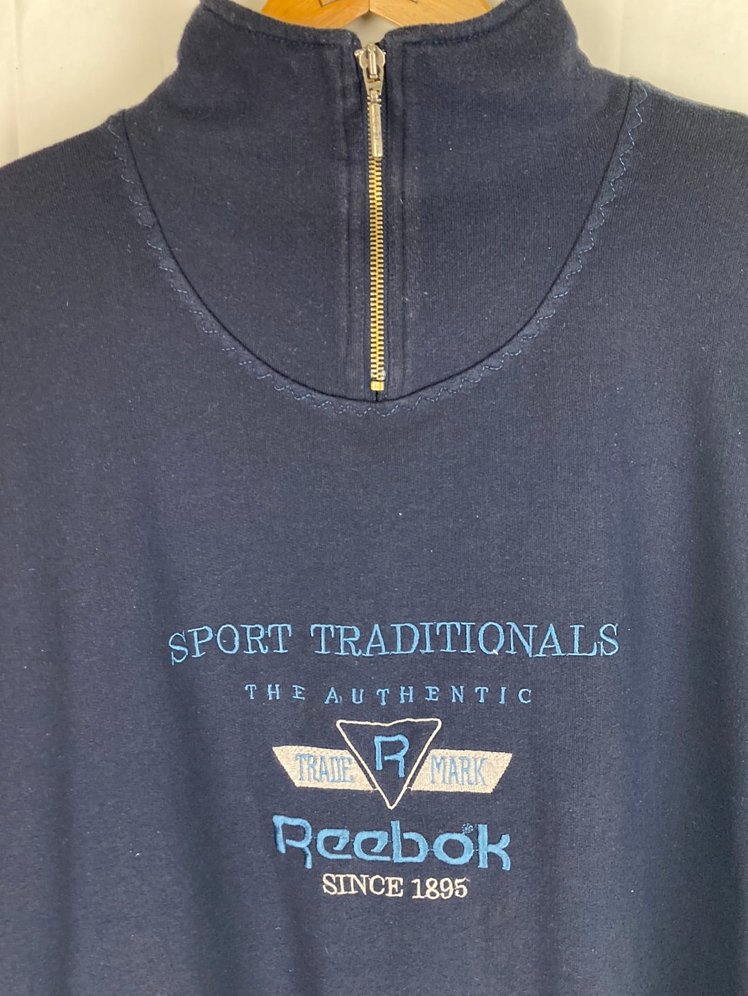 Reebok Sweater (XL)