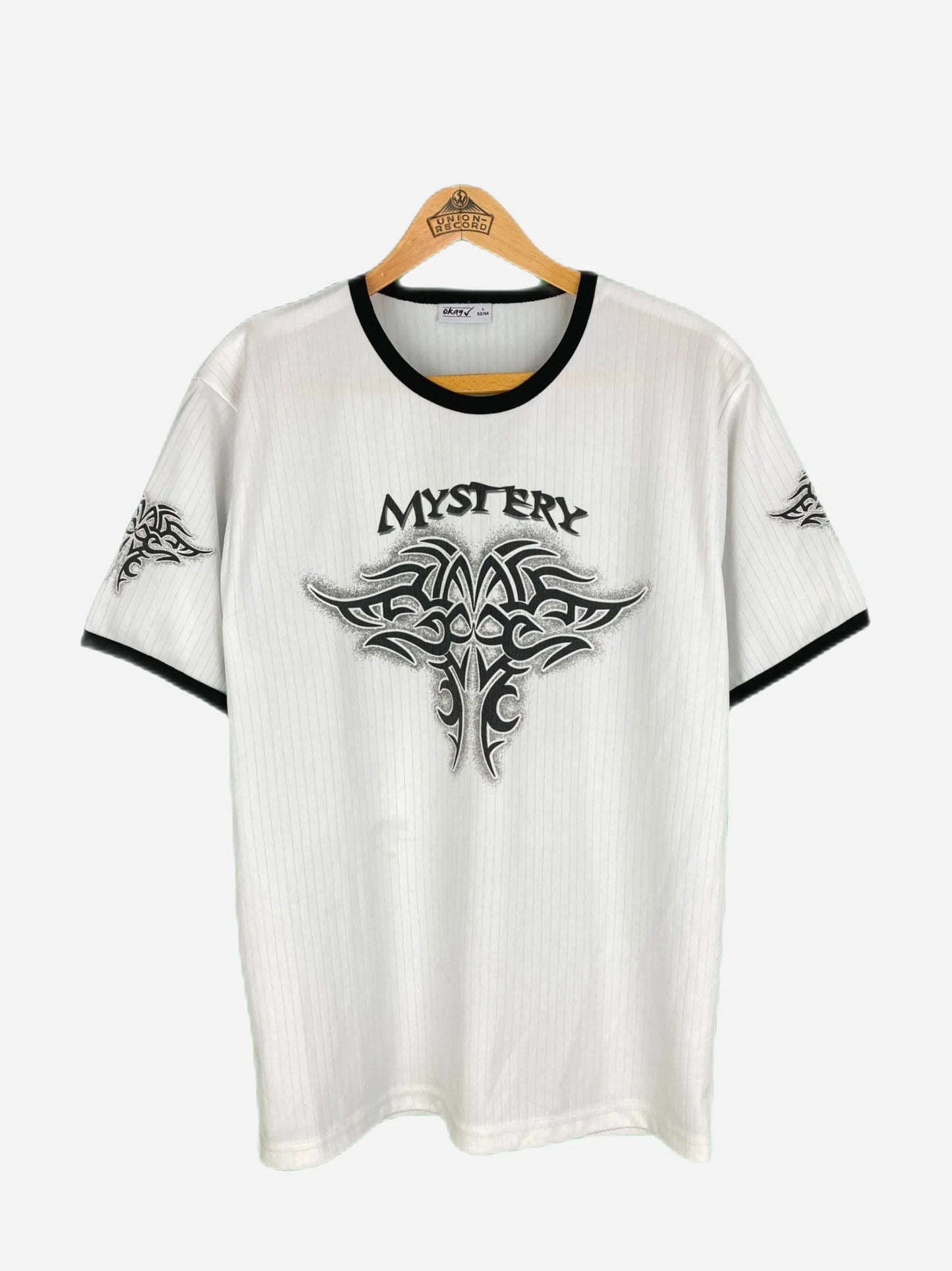 Mystery T-Shirt (L)