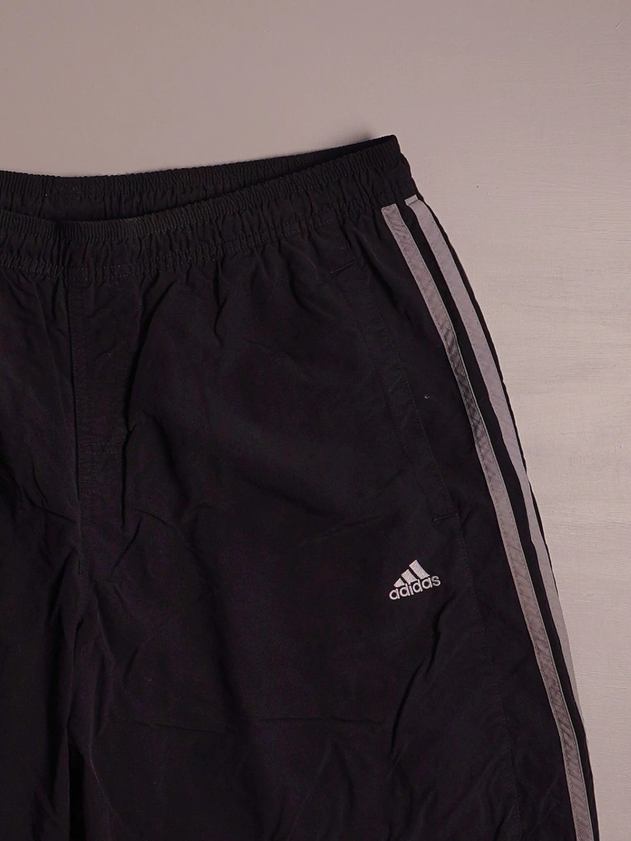 Adidas Shorts (L)