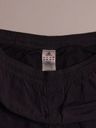 Adidas Shorts (L)