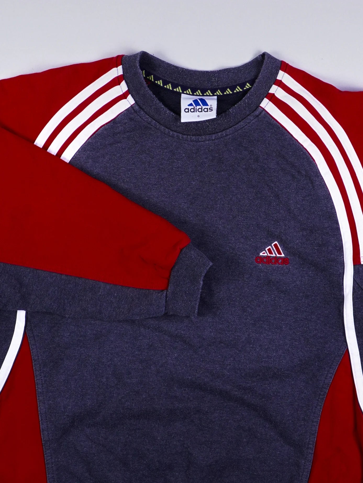 Adidas Sweater (M)