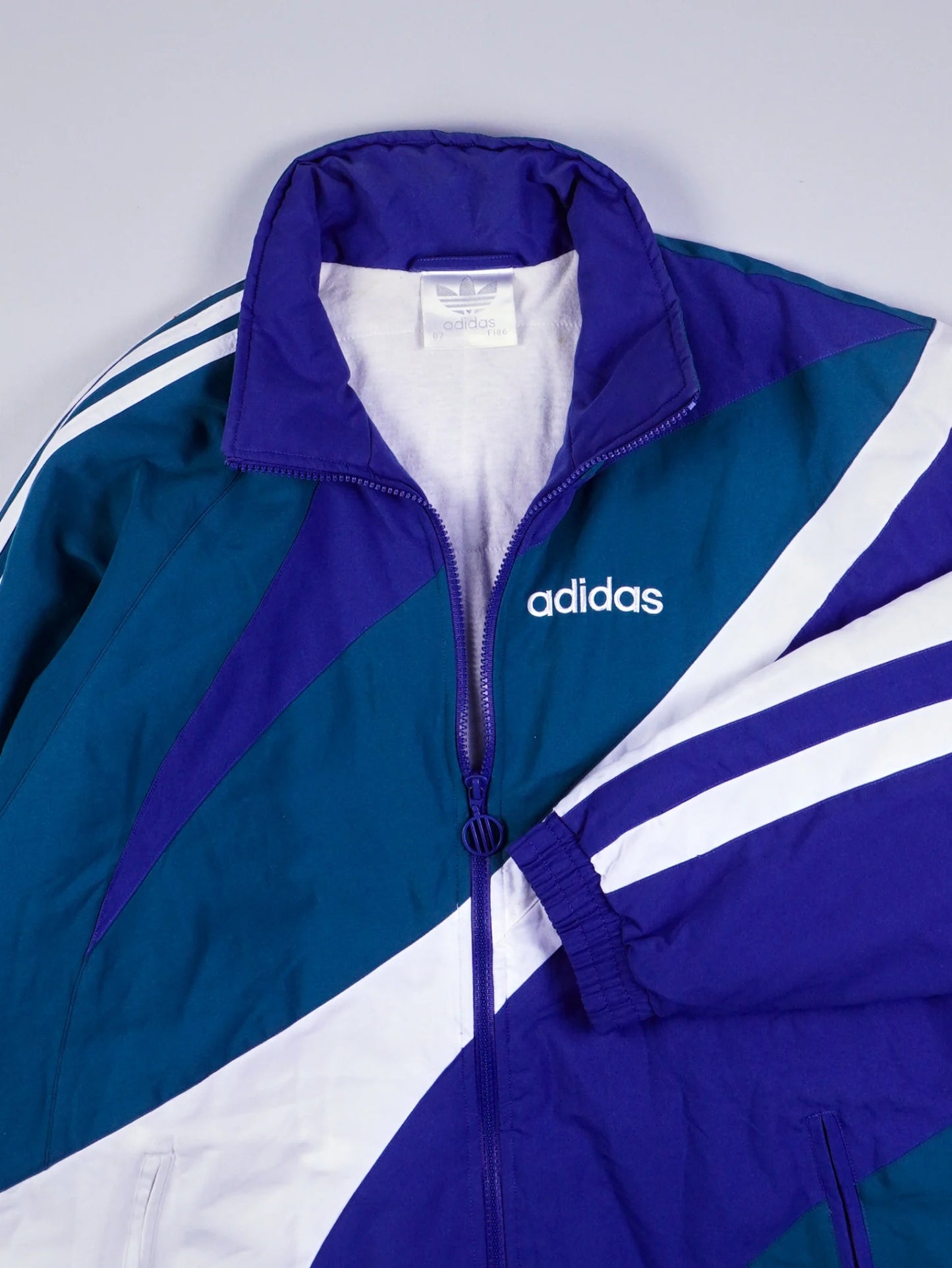 Adidas Jacke (XL)