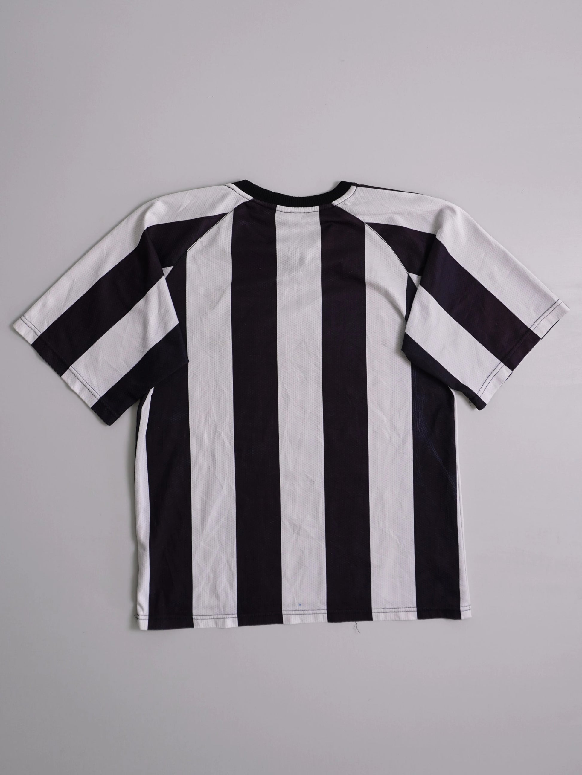 Juventus Trikot (L)