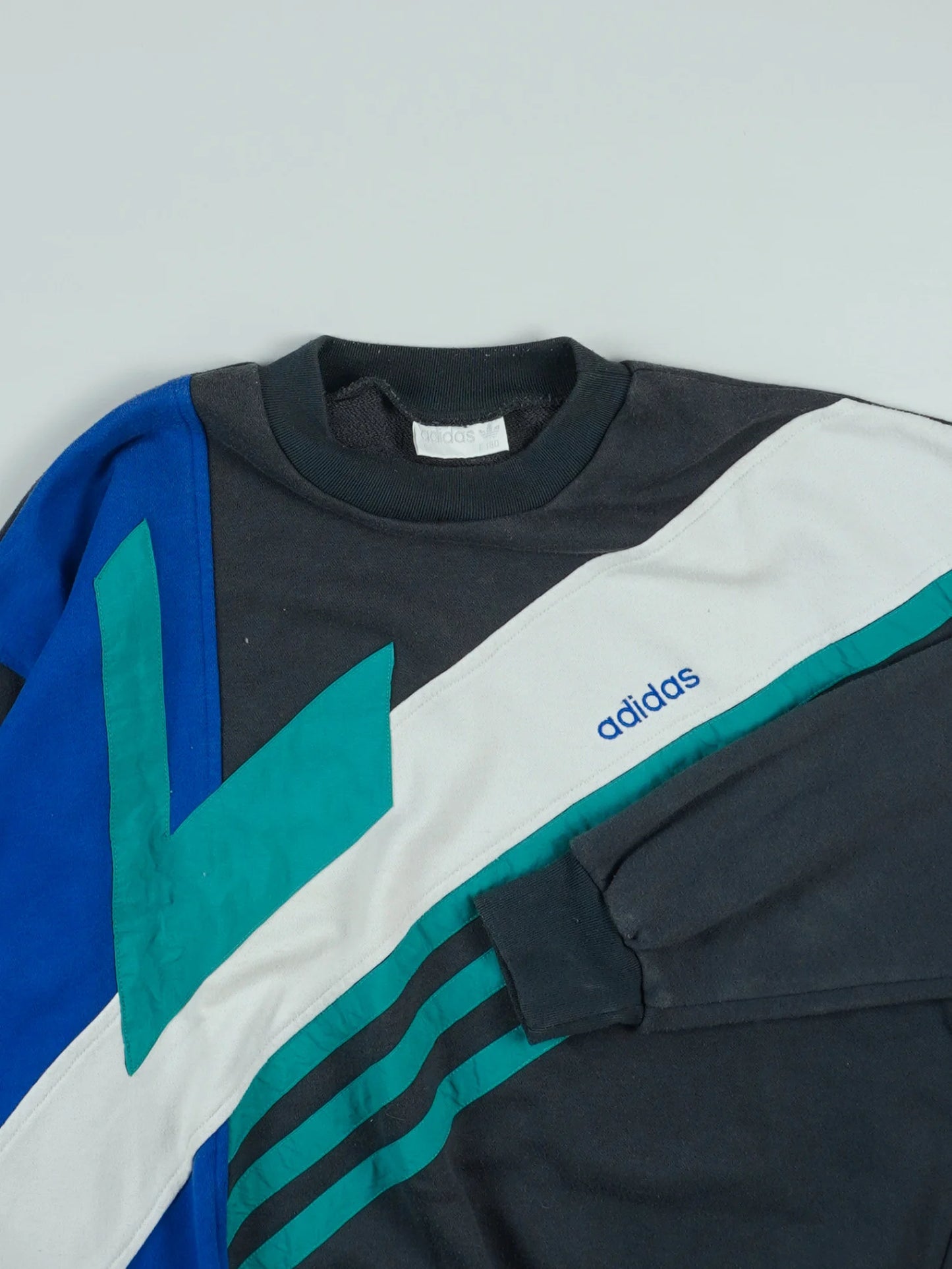 Adidas Sweater (M)