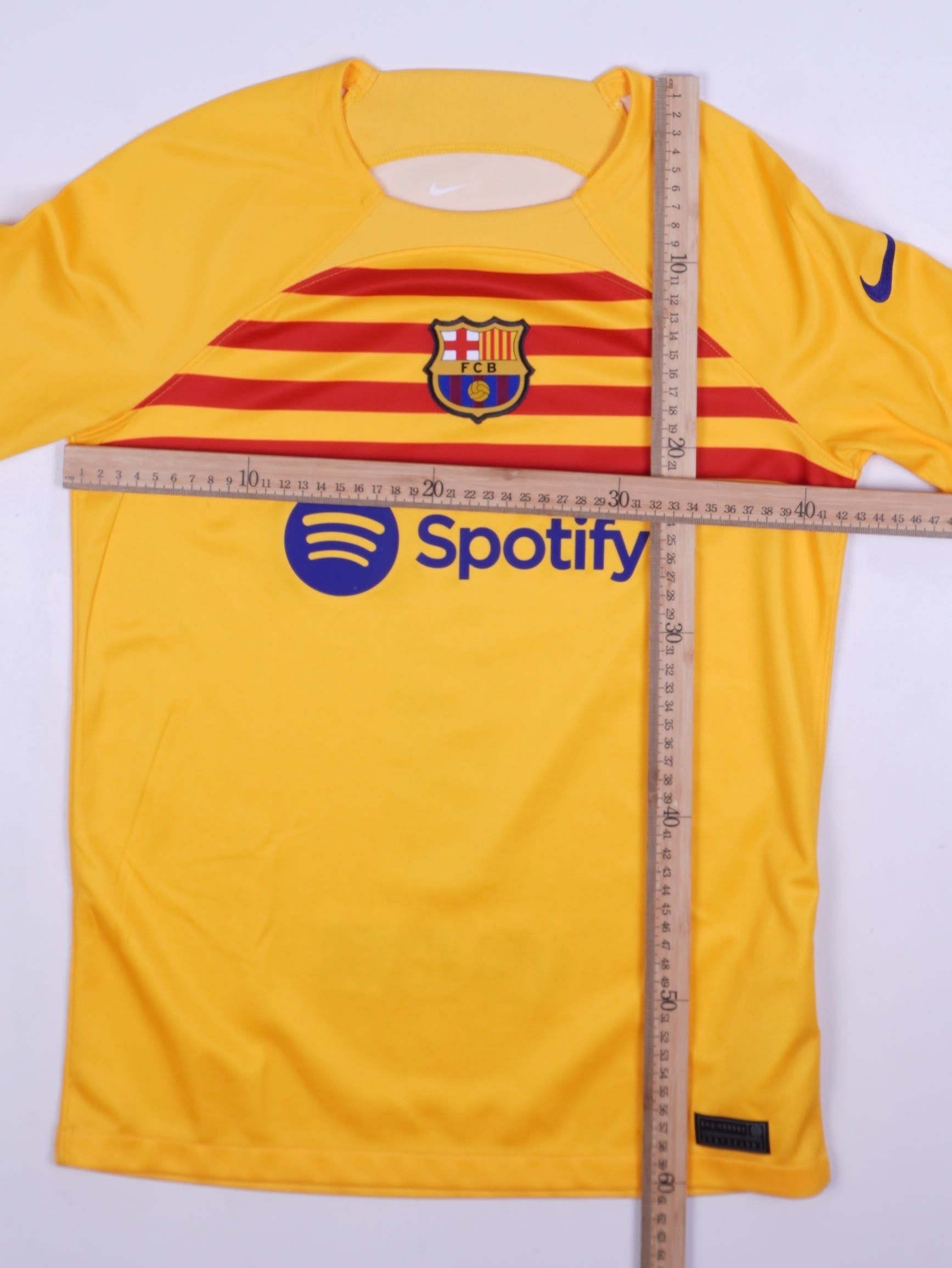 Nike Fc Barcelona Dominik 1 2022/23 Viertes Trikot Trikot (XS)