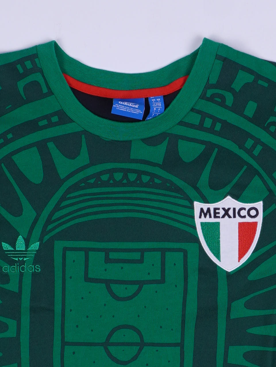 Adidas T-Shirt (L)