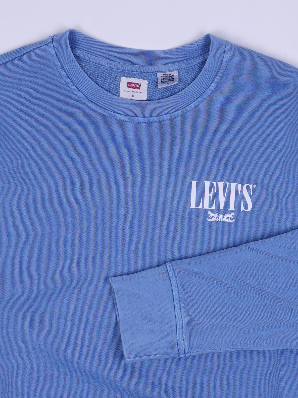Levis Sweater (L)
