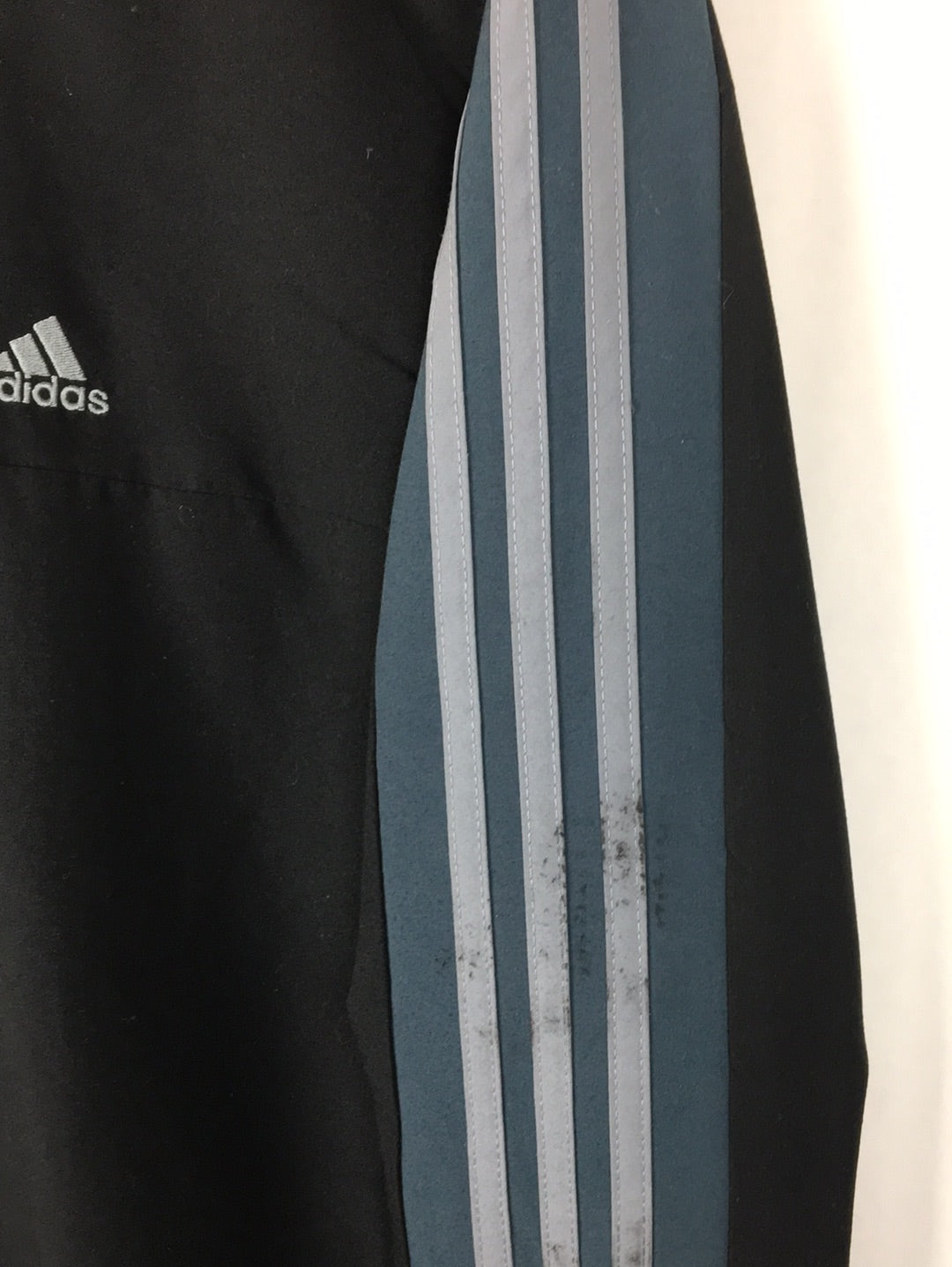 Adidas track jacket (M)