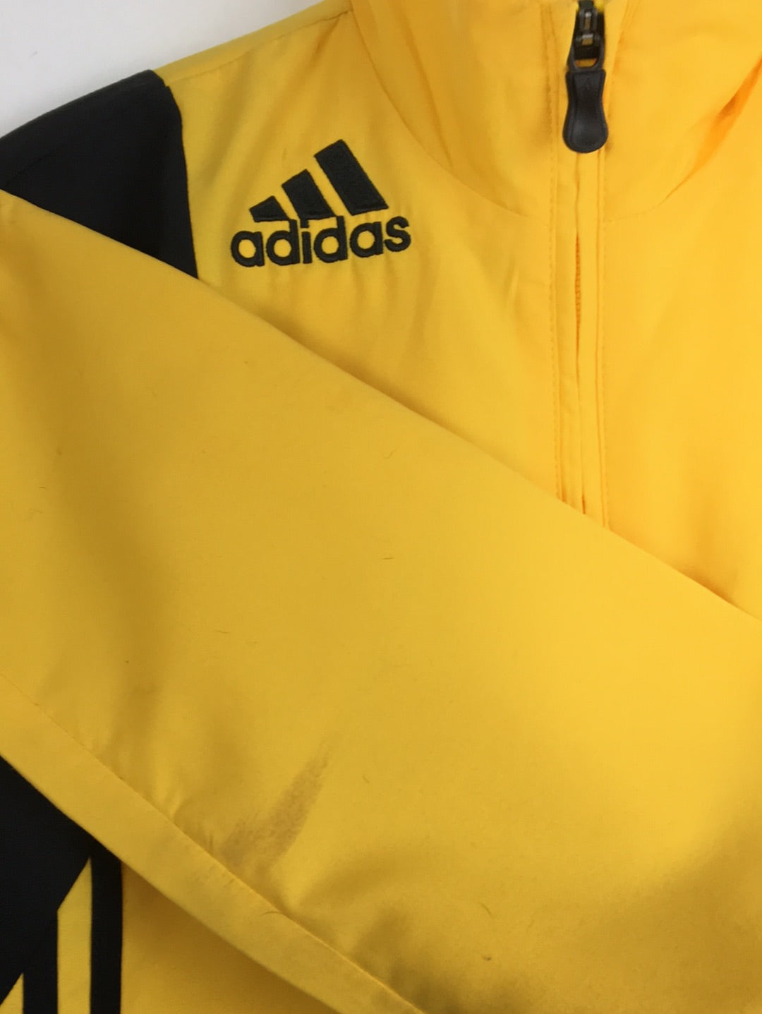 Adidas jacket (M)